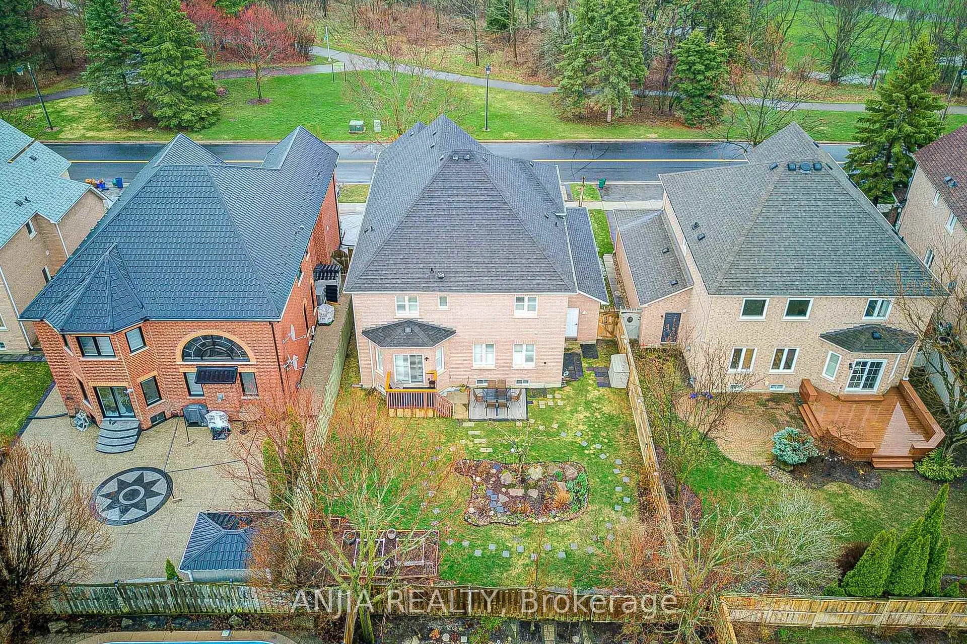 Photo 50 of 89 Rouge Bank Drive, Markham, Legacy — HOMEH