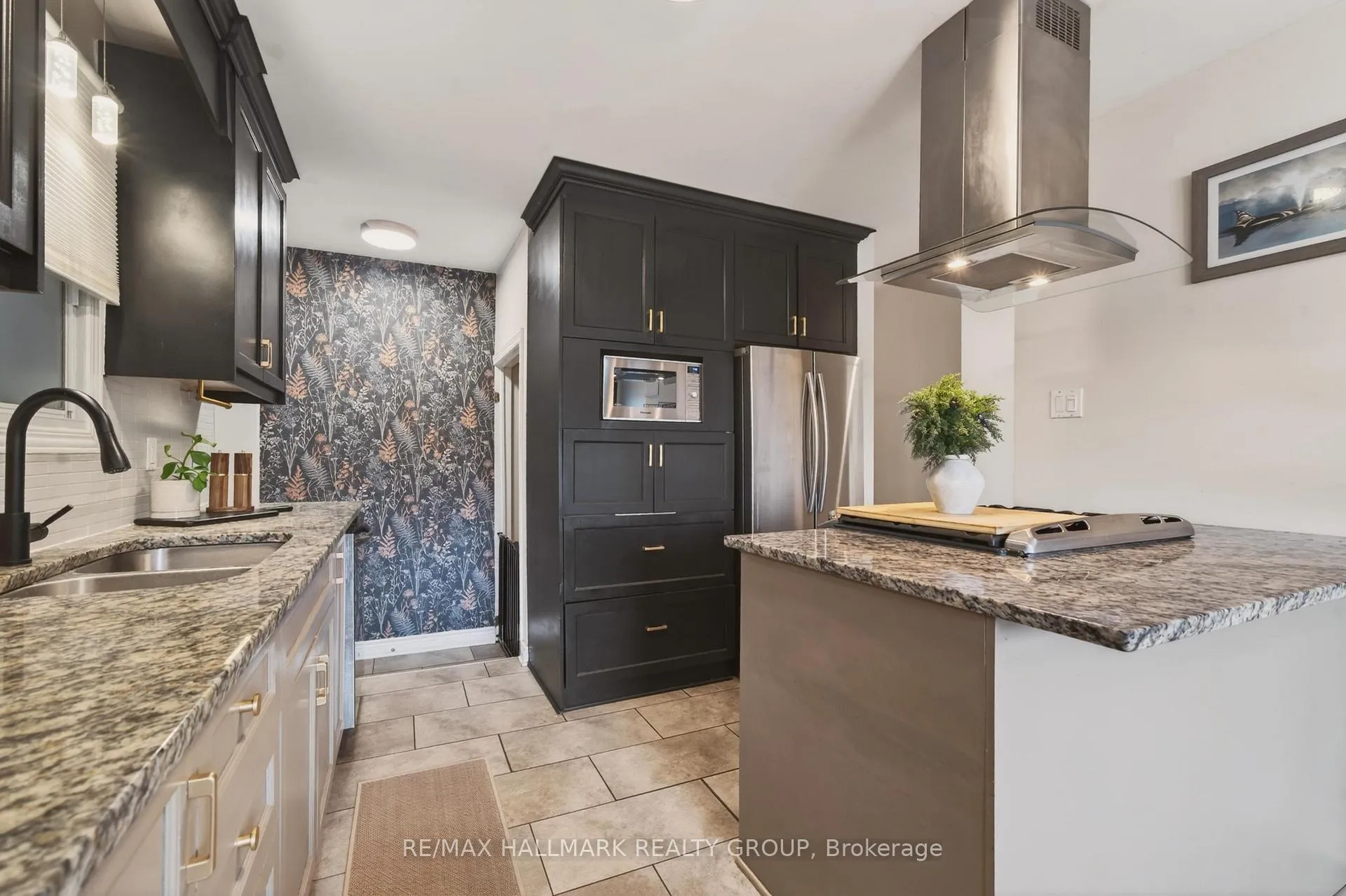 Photo 8 of 1081 Foley Avenue, Ottawa, Elmvale Acres/Urbandale — HOMEH