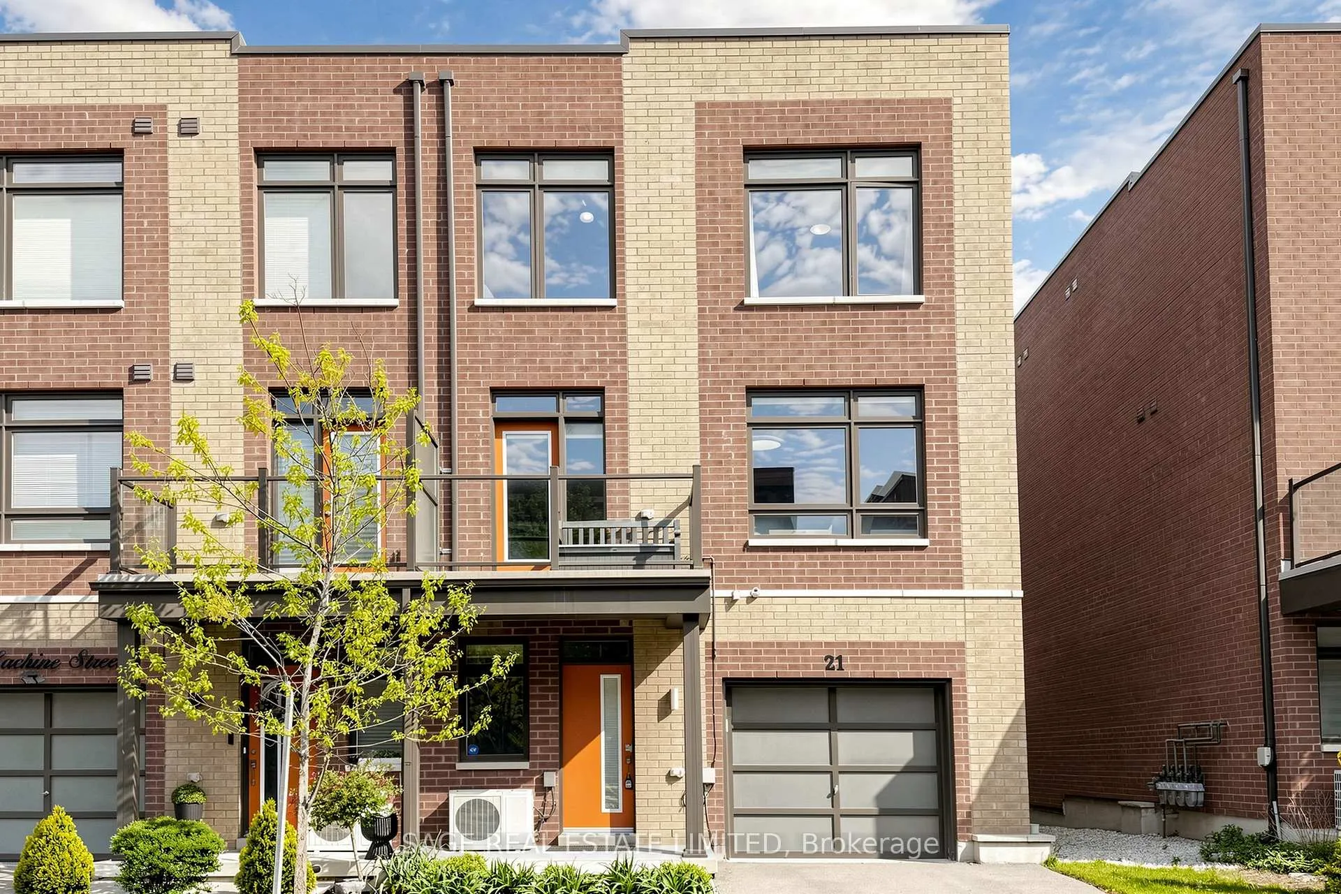 Photo 2 of 21 Lachine Street, Vaughan, Vaughan Grove — HOMEH
