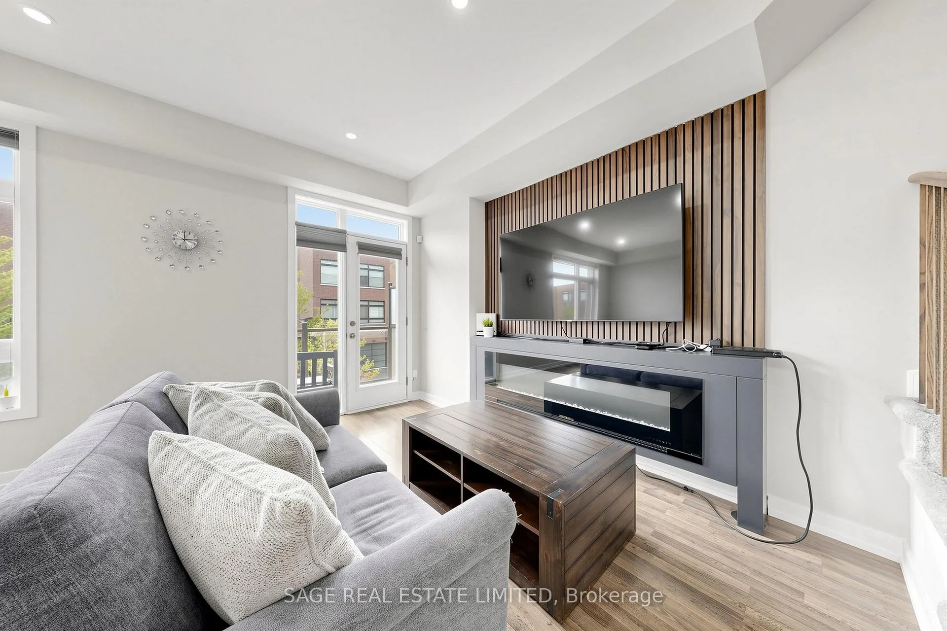 Photo 10 of 21 Lachine Street, Vaughan, Vaughan Grove — HOMEH