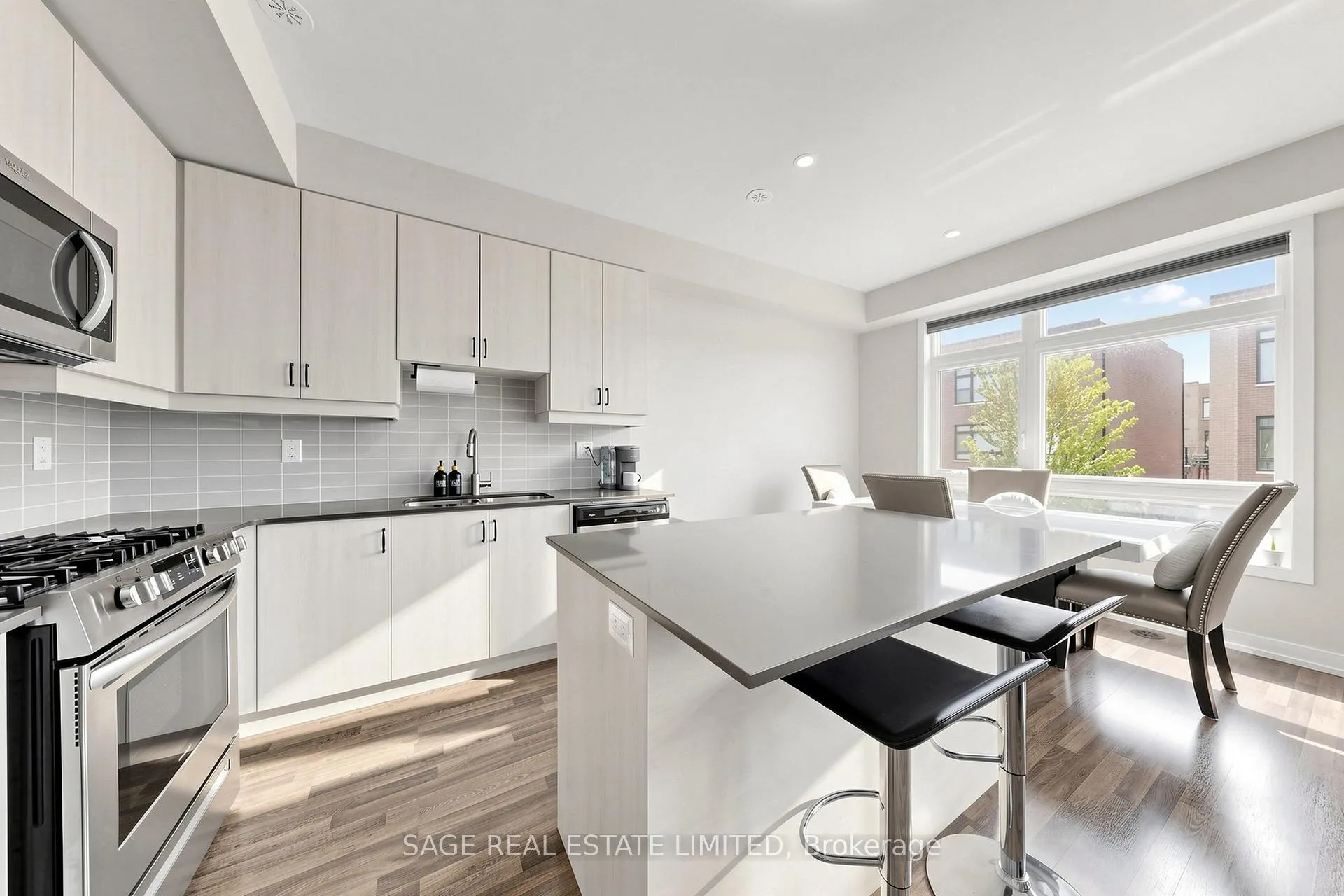 Photo 13 of 21 Lachine Street, Vaughan, Vaughan Grove — HOMEH