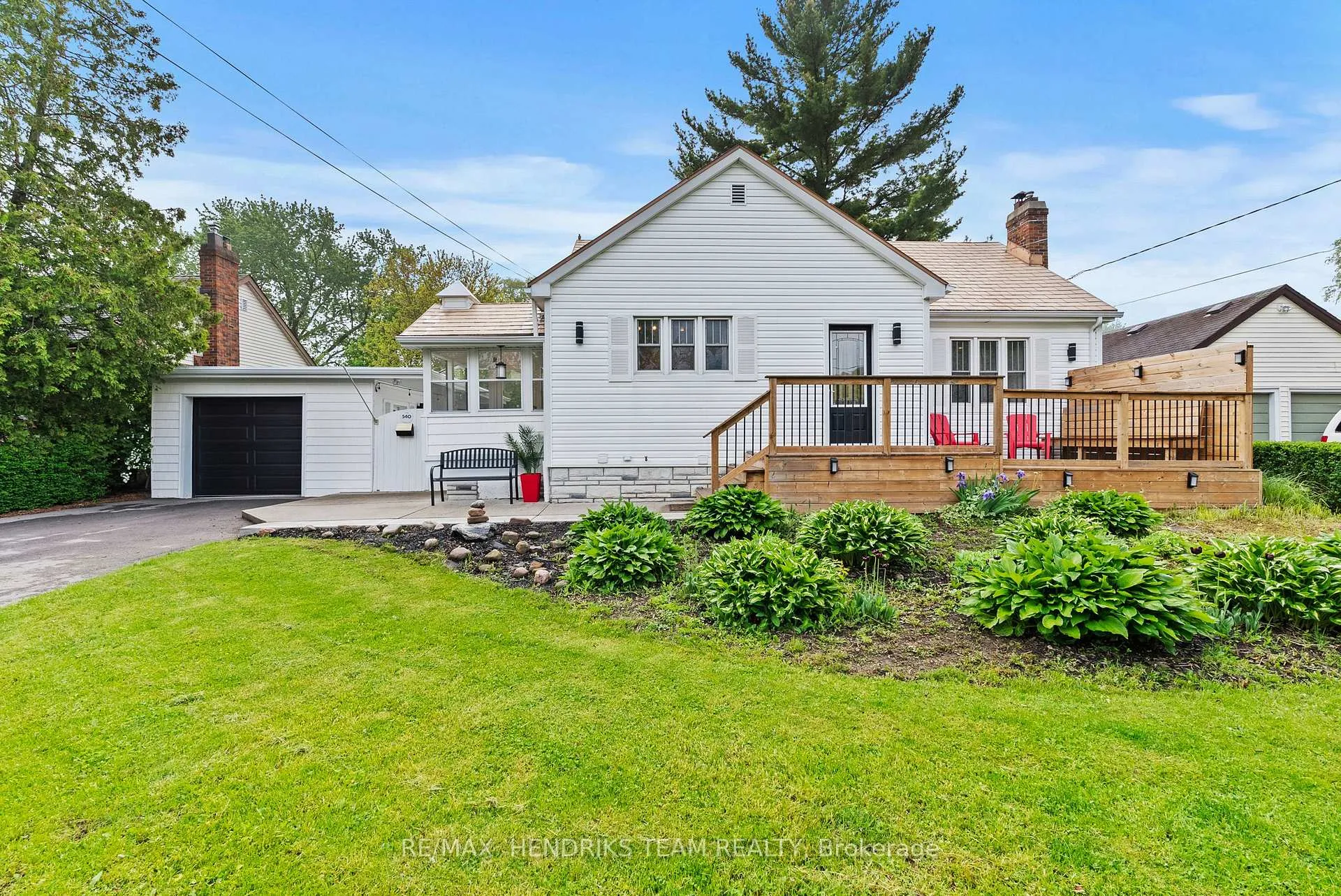 Photo 2 of 540 Niagara Street, St. Catharines, Vine/Linwell — HOMEH