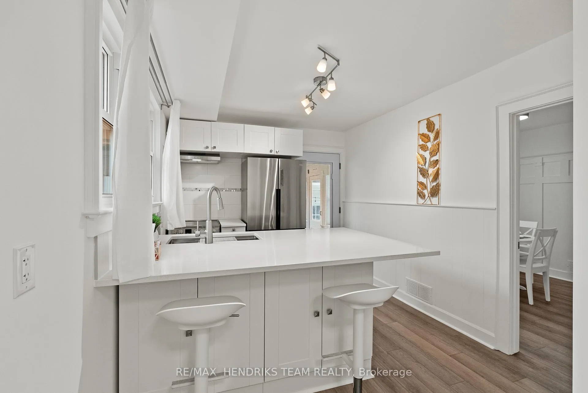 Photo 9 of 540 Niagara Street, St. Catharines, Vine/Linwell — HOMEH