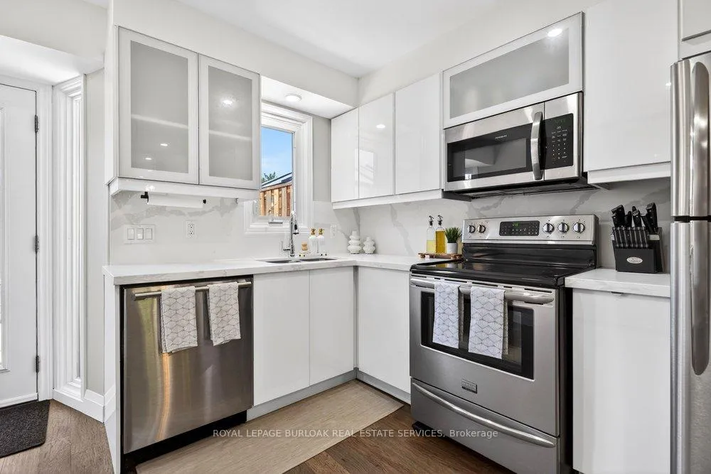 Photo 12 of Unit 409, 895 Maple Avenue, Burlington, Brant — HOMEH