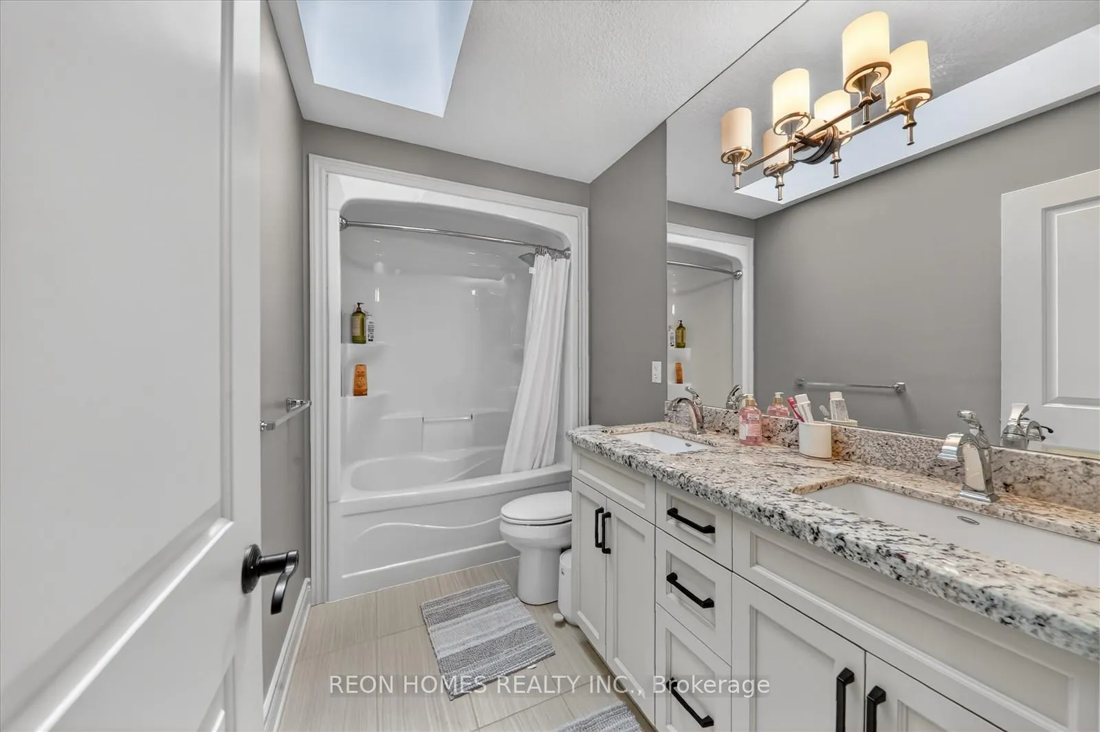 Photo 23 of 2192 Callingham Drive, London, North R — HOMEH