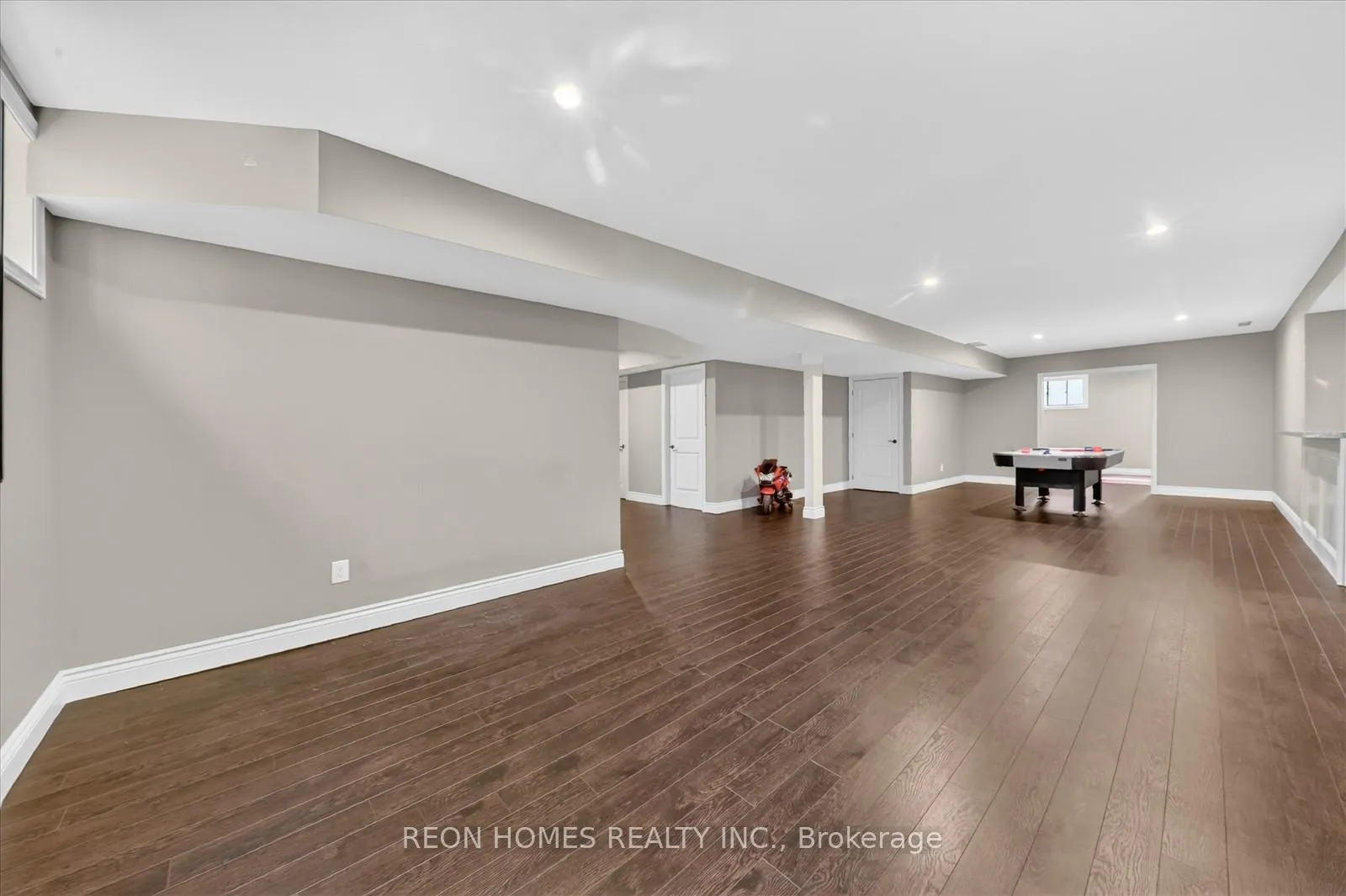 Photo 27 of 2192 Callingham Drive, London, North R — HOMEH