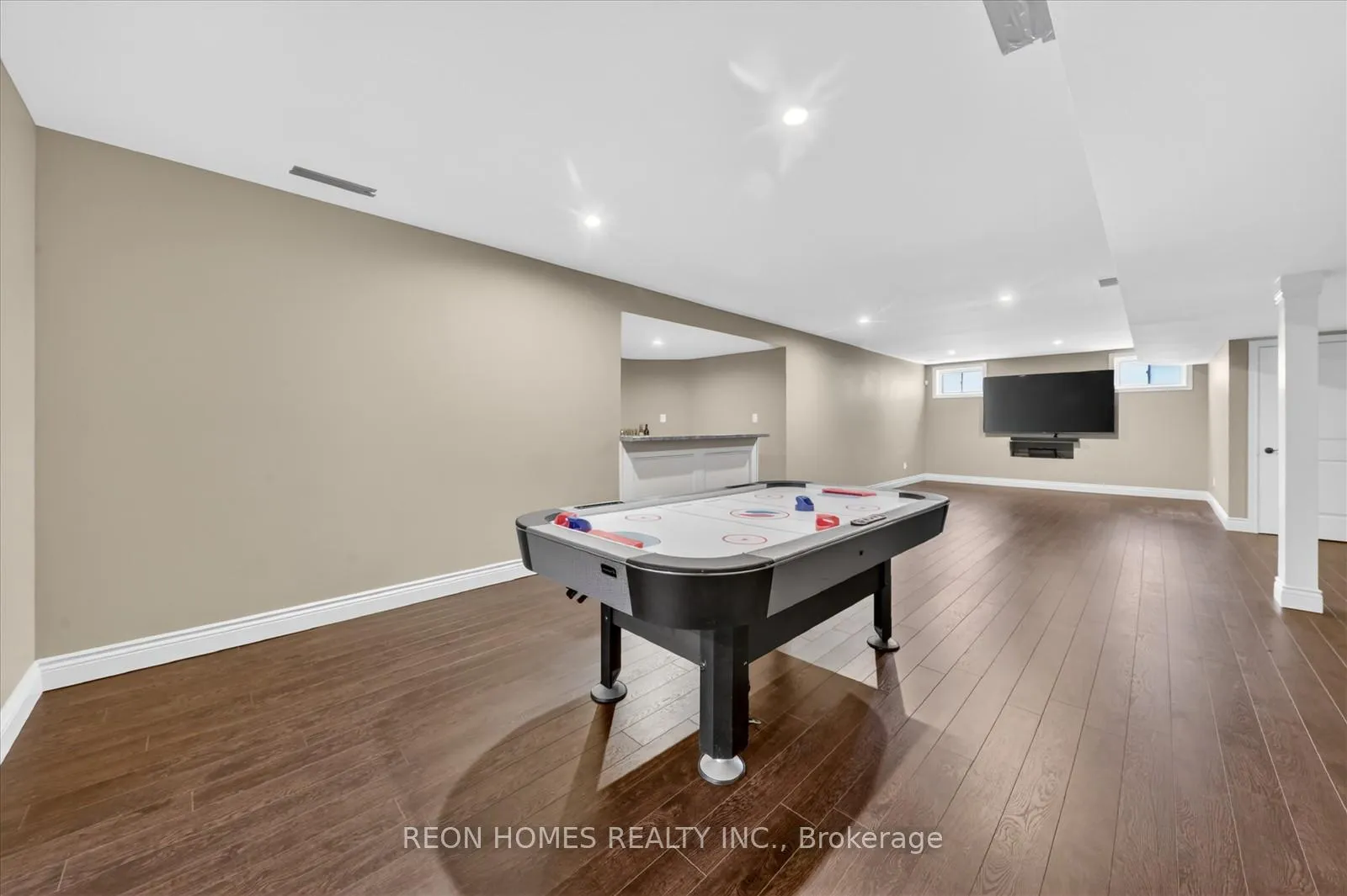 Photo 28 of 2192 Callingham Drive, London, North R — HOMEH