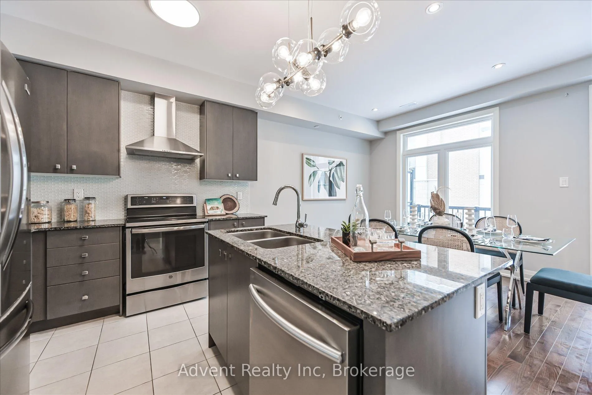 Photo 10 of 3936 Highway 7 E, Markham, Unionville — HOMEH