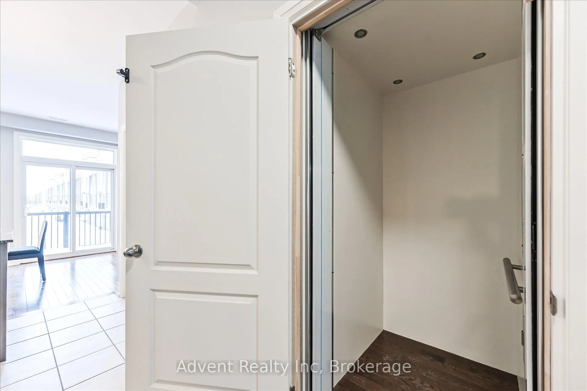 Photo 14 of 3936 Highway 7 E, Markham, Unionville — HOMEH