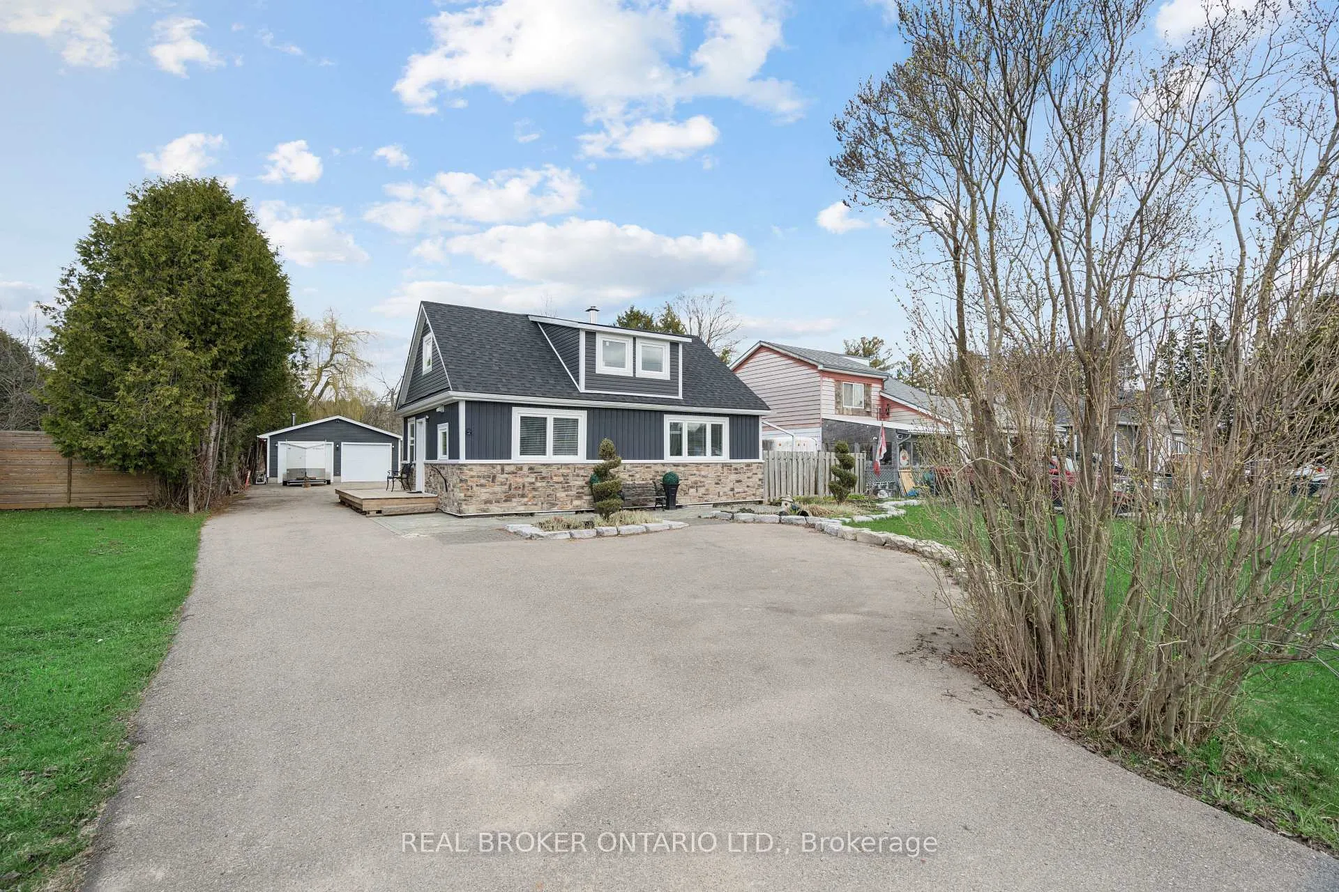Photo 1 of 9488 Wellington Rd 124, Erin, Rural Erin — HOMEH