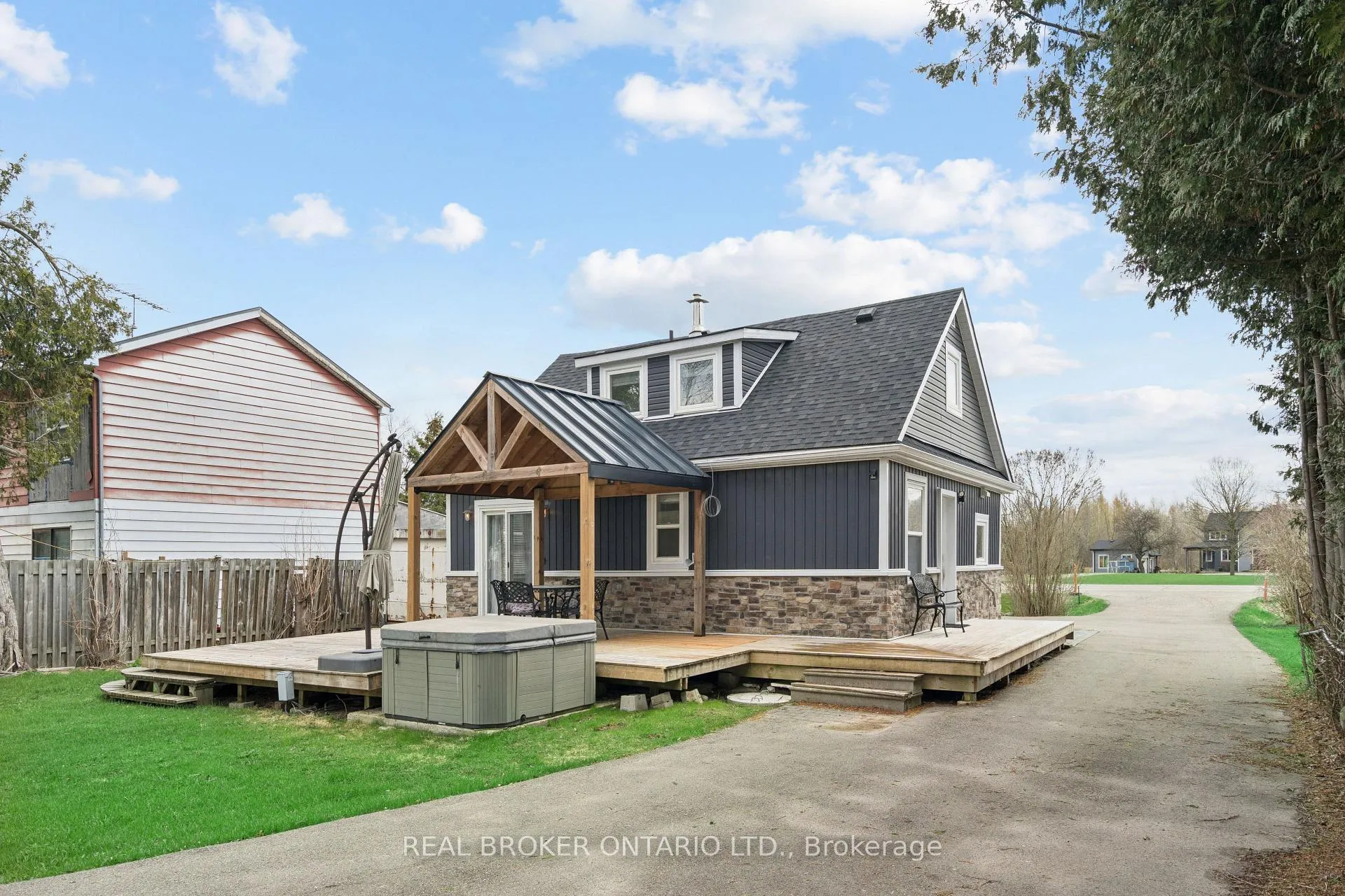 Photo 35 of 9488 Wellington Rd 124, Erin, Rural Erin — HOMEH