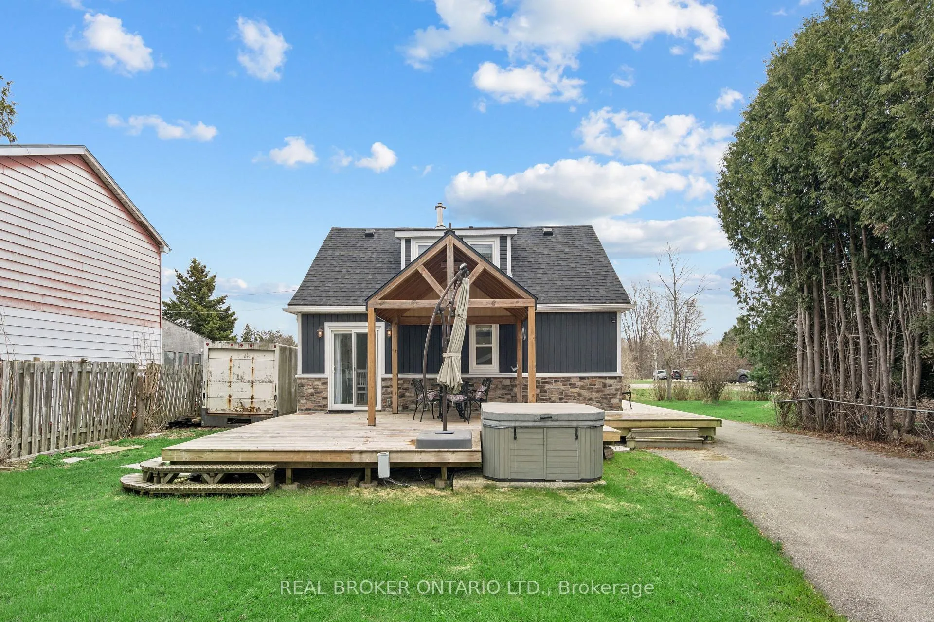 Photo 36 of 9488 Wellington Rd 124, Erin, Rural Erin — HOMEH