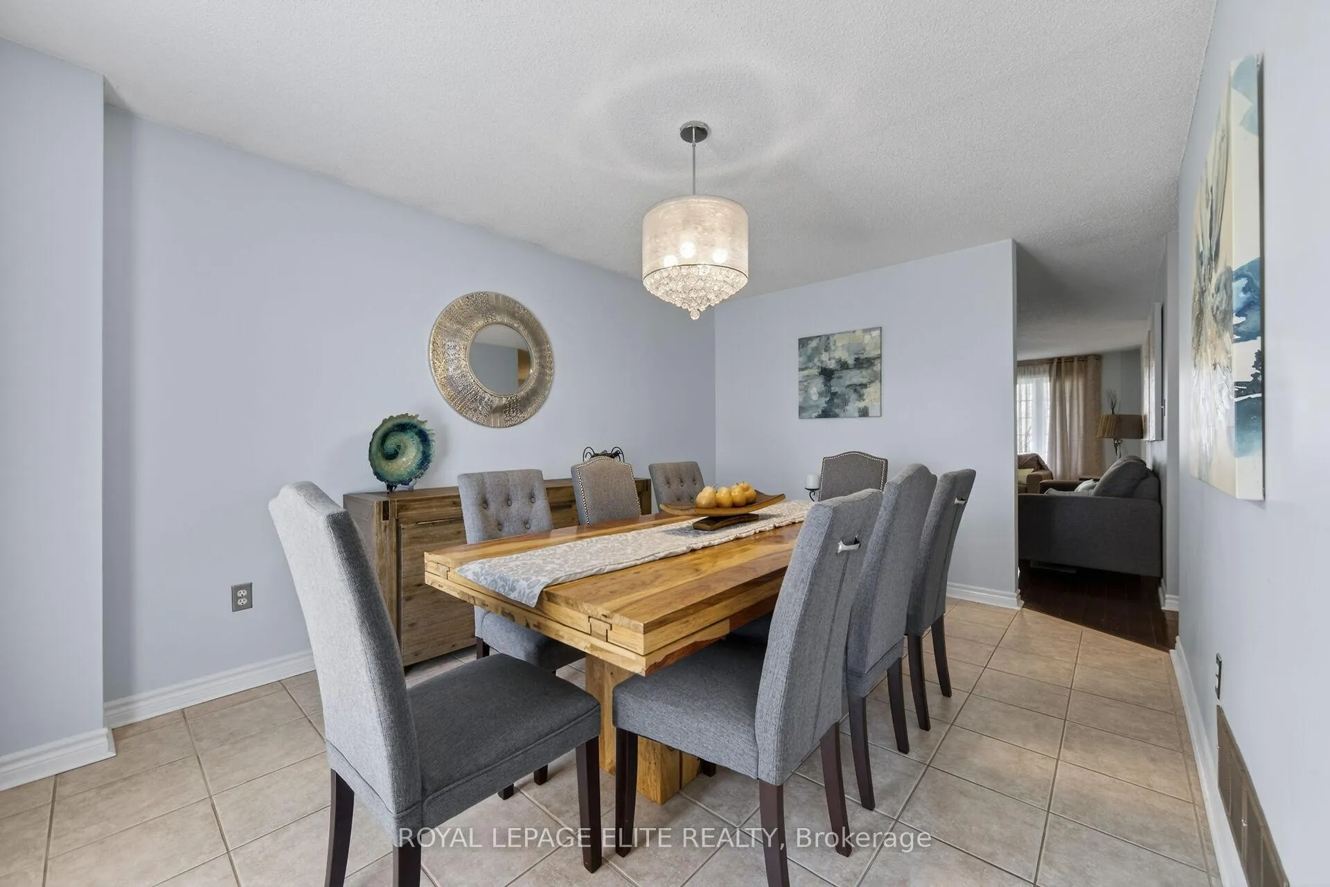 Photo 17 of 155 Pringle Drive, Barrie, Edgehill Drive — HOMEH