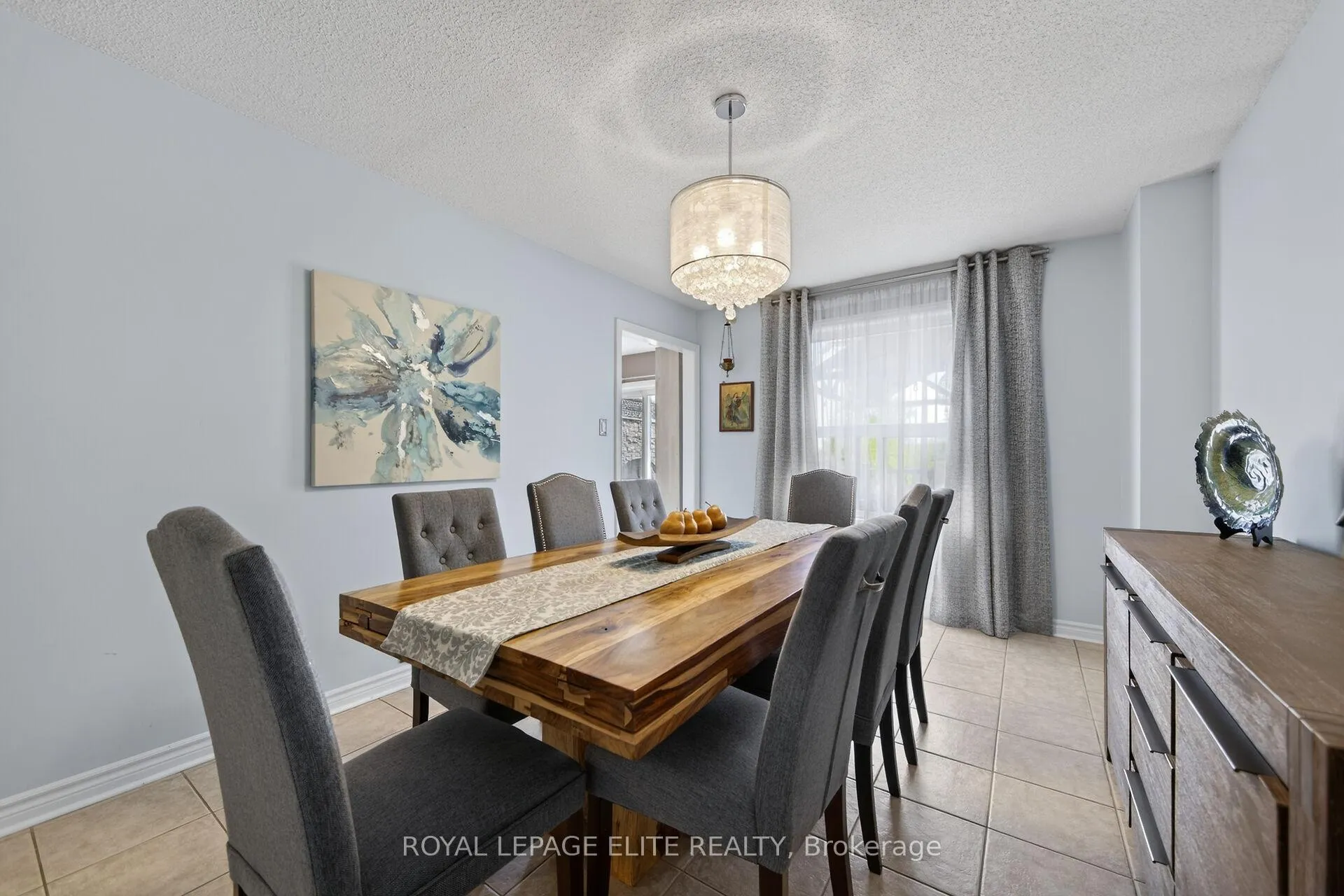 Photo 18 of 155 Pringle Drive, Barrie, Edgehill Drive — HOMEH