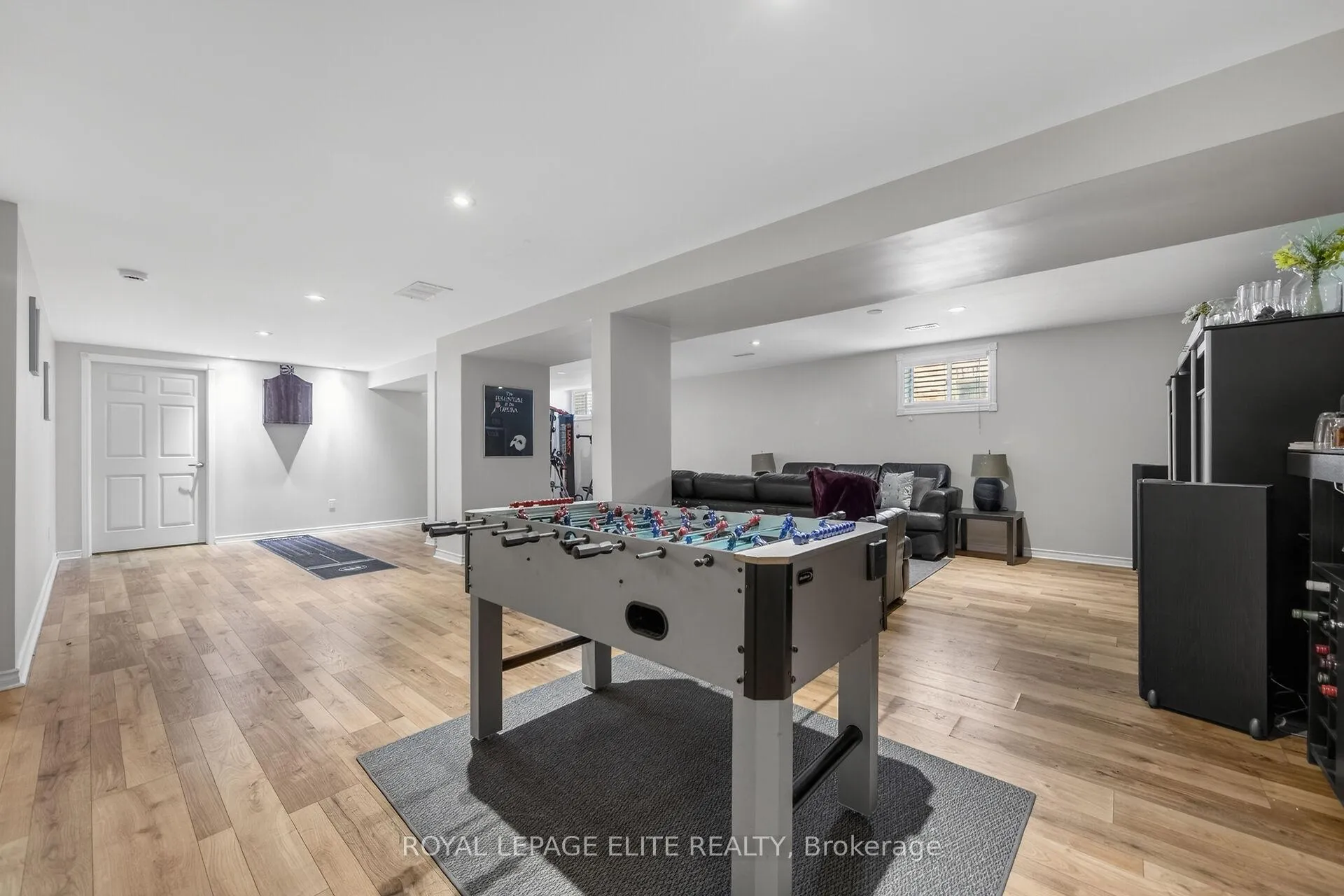 Photo 32 of 155 Pringle Drive, Barrie, Edgehill Drive — HOMEH
