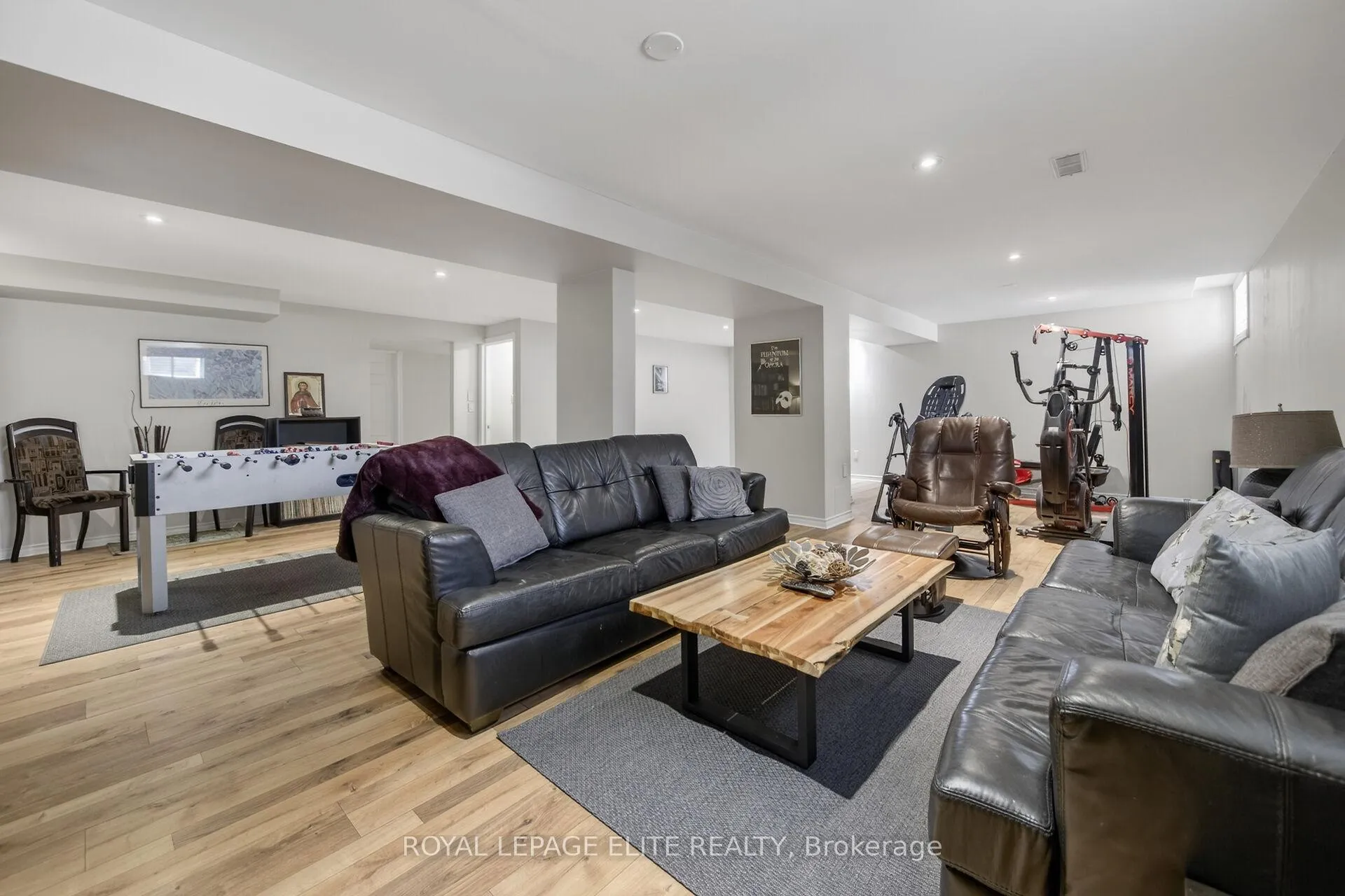 Photo 33 of 155 Pringle Drive, Barrie, Edgehill Drive — HOMEH