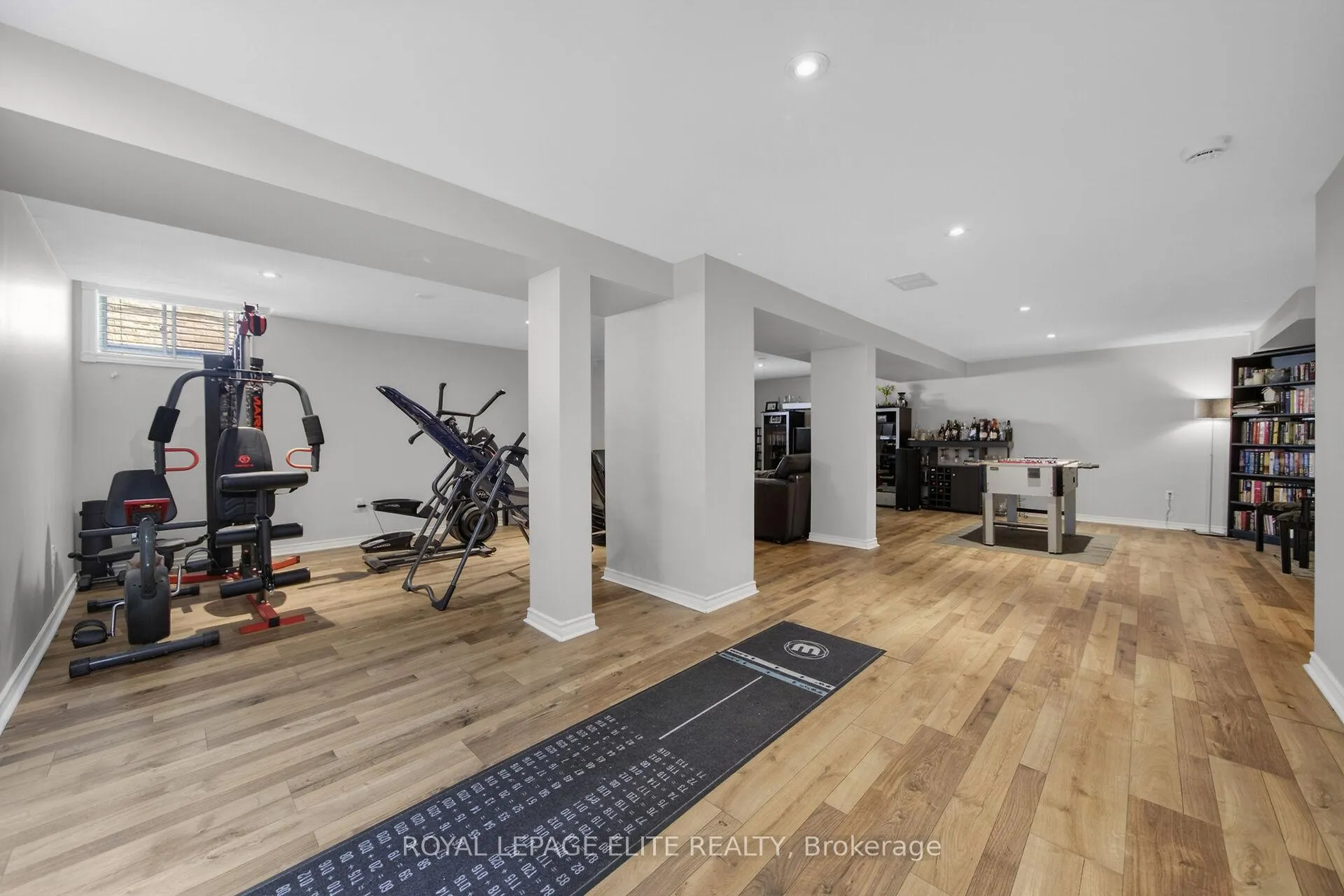 Photo 35 of 155 Pringle Drive, Barrie, Edgehill Drive — HOMEH