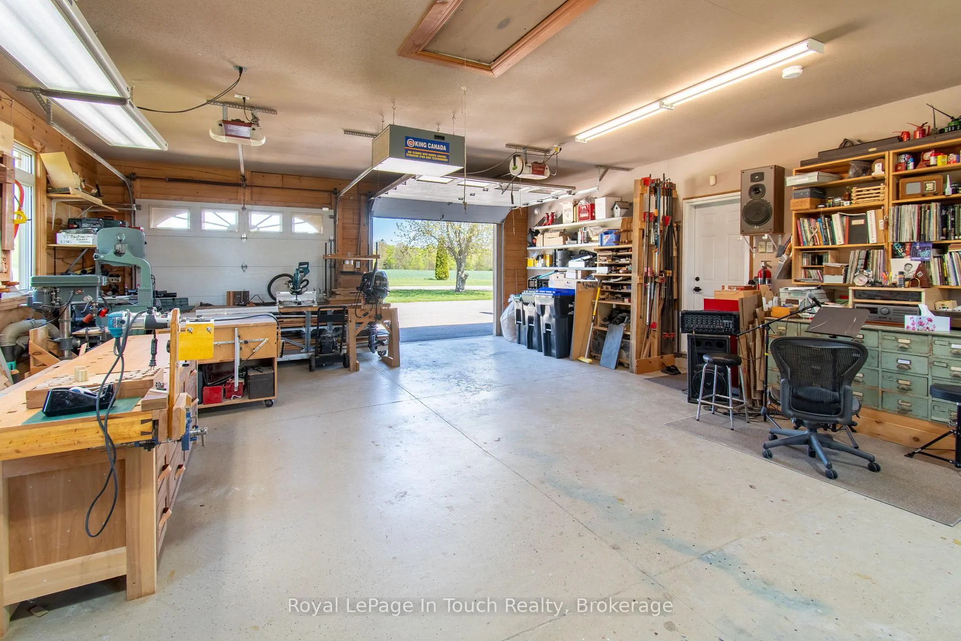 Photo 36 of 79 Old School House Road, Tiny, Rural Tiny — HOMEH