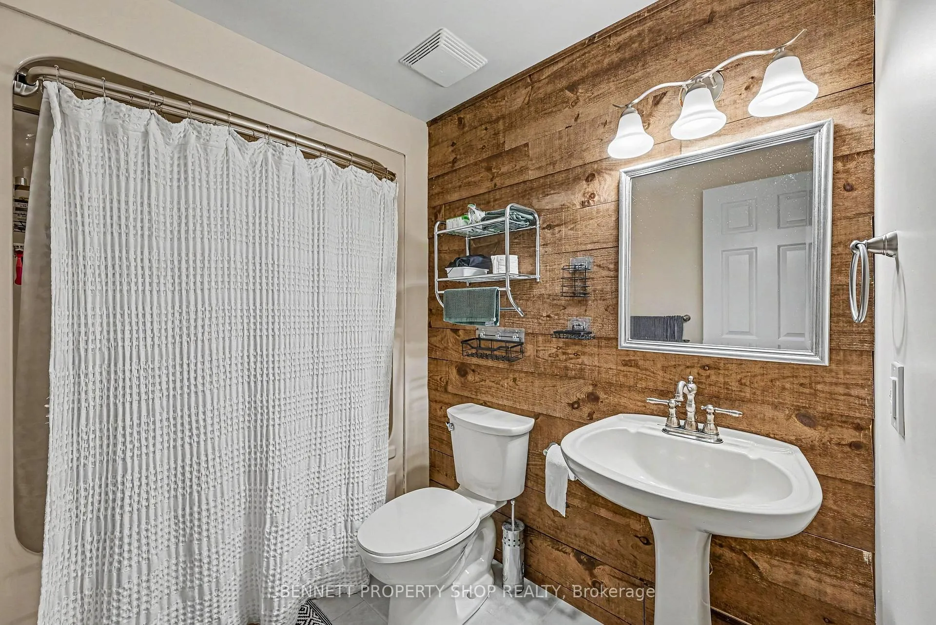 Photo 12 of 875 Kenyon Crescent, Cornwall — HOMEH