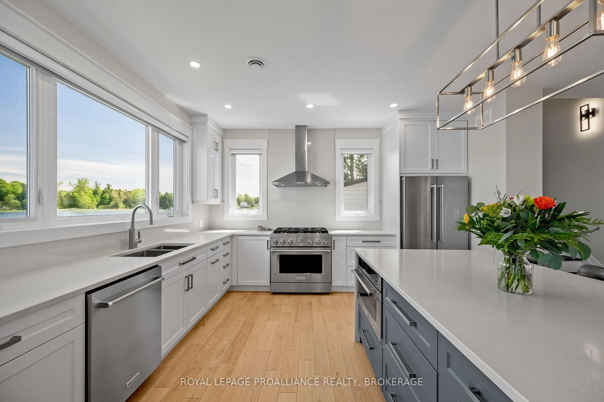 Photo 9 of 3370 Loughborough Drive, Kingston, City North of 401 — HOMEH