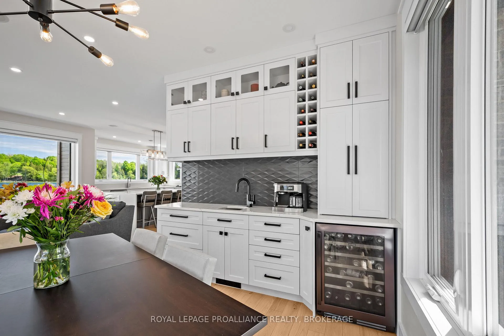 Photo 18 of 3370 Loughborough Drive, Kingston, City North of 401 — HOMEH