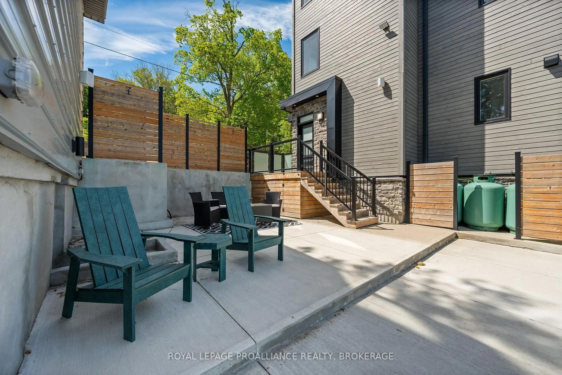 Photo 44 of 3370 Loughborough Drive, Kingston, City North of 401 — HOMEH