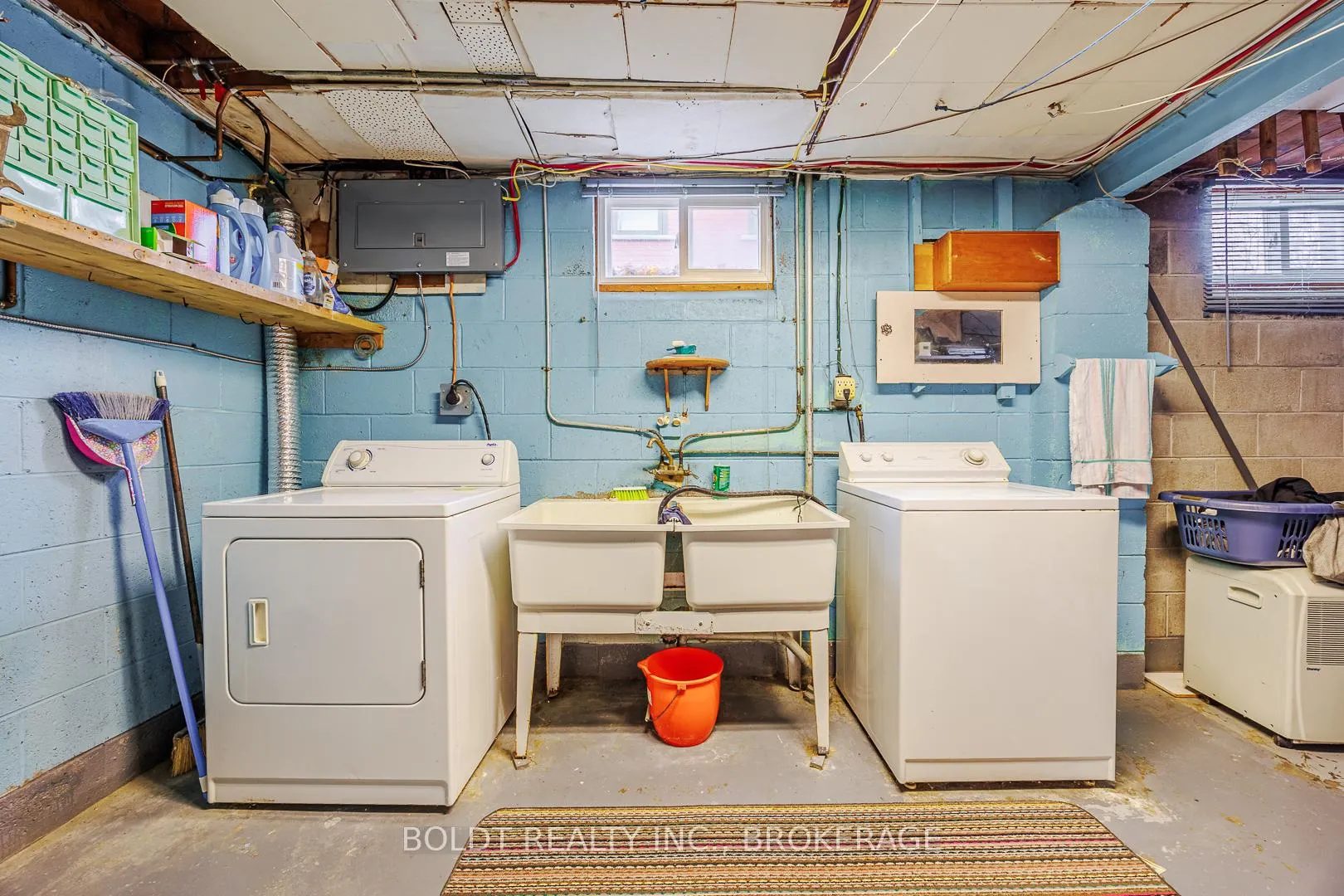 Photo 18 of 24 Winslow Crescent, Thorold, Thorold Downtown — HOMEH