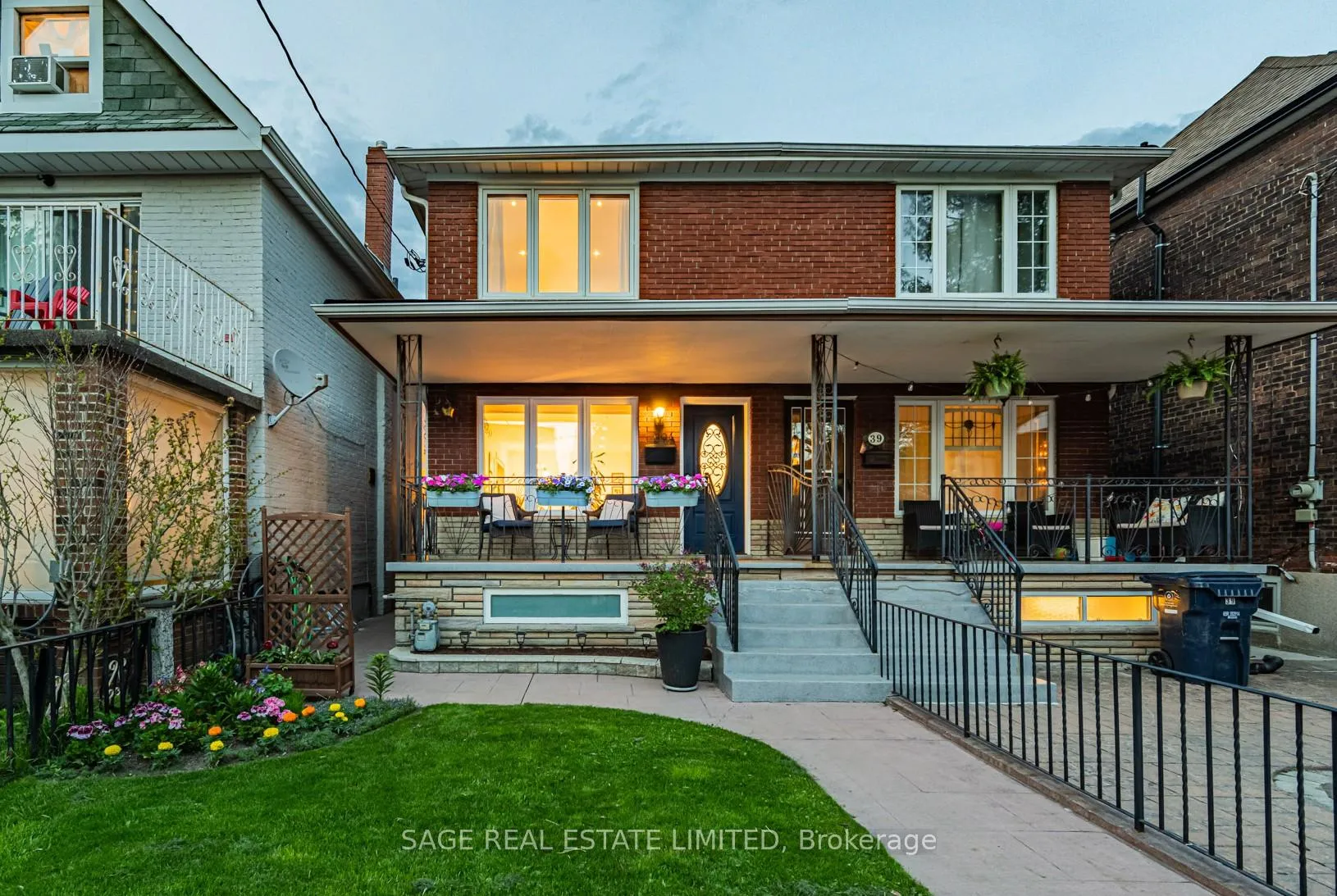 Photo 1 of 39A Uxbridge Avenue, Toronto, Weston-Pellam Park — HOMEH