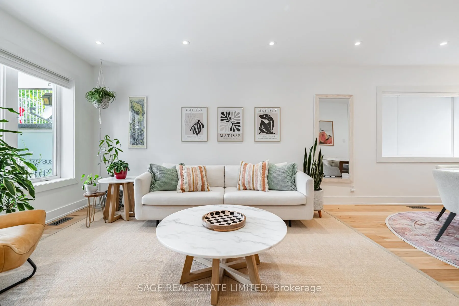 Photo 6 of 39A Uxbridge Avenue, Toronto, Weston-Pellam Park — HOMEH
