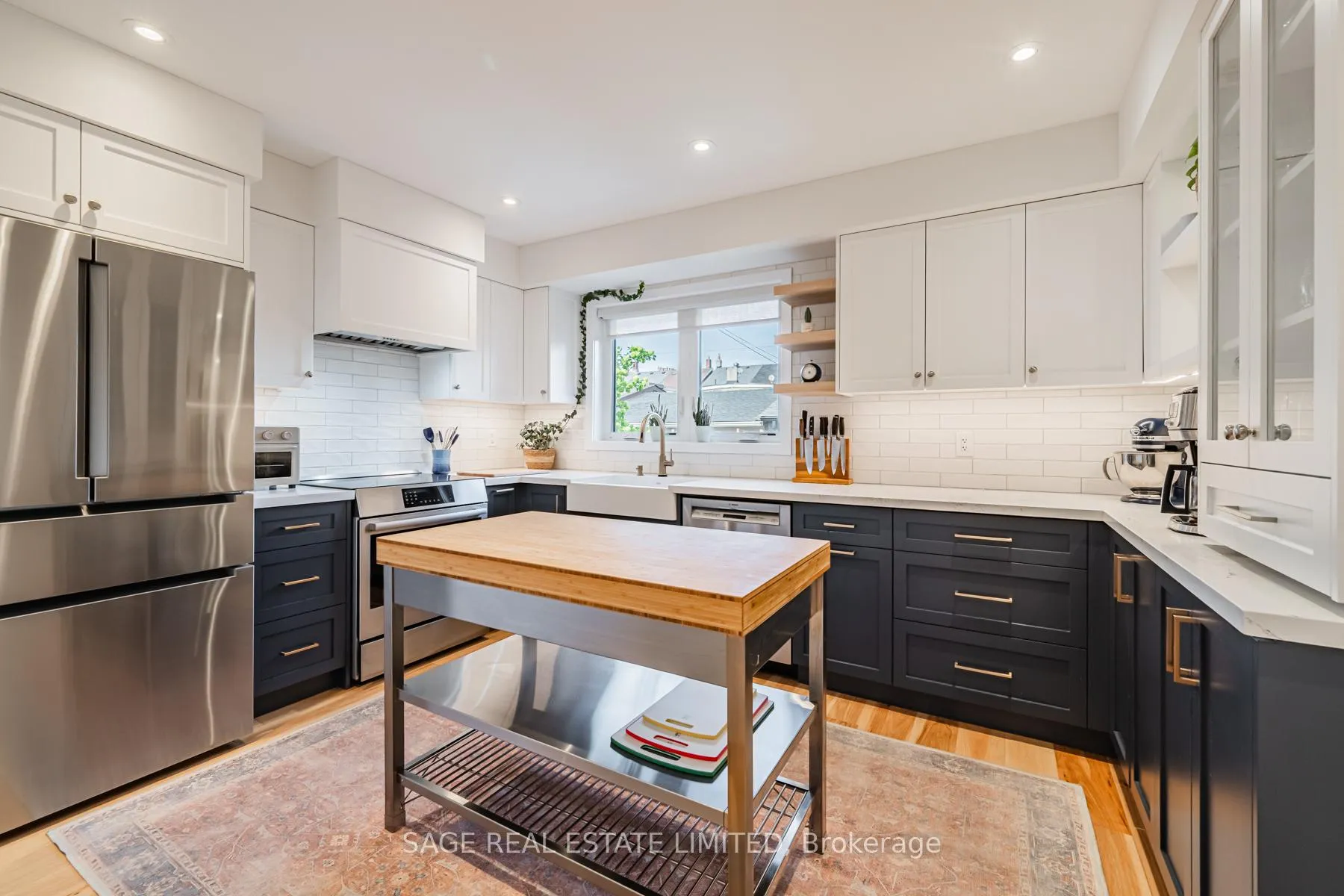 Photo 12 of 39A Uxbridge Avenue, Toronto, Weston-Pellam Park — HOMEH