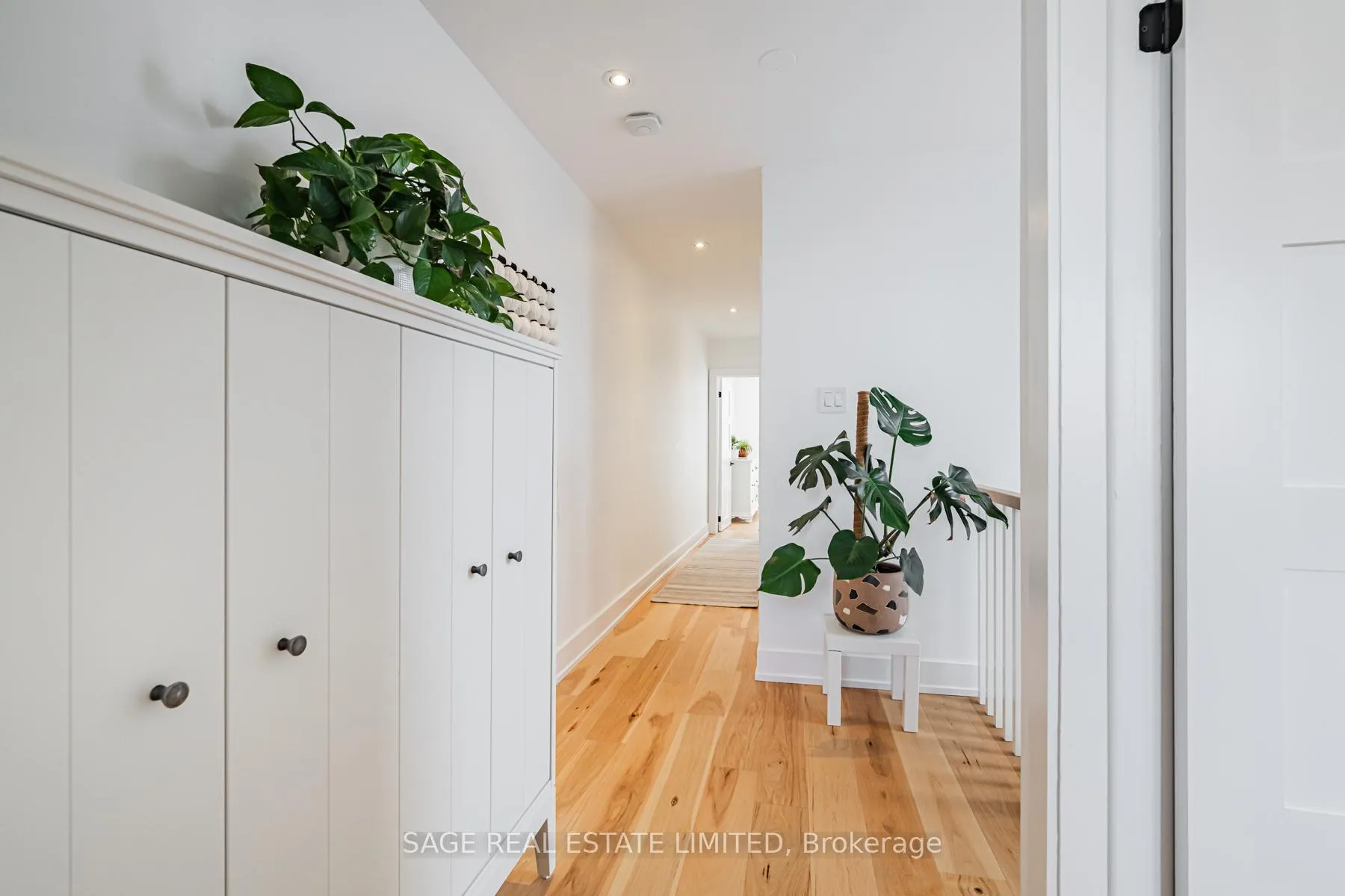 Photo 18 of 39A Uxbridge Avenue, Toronto, Weston-Pellam Park — HOMEH