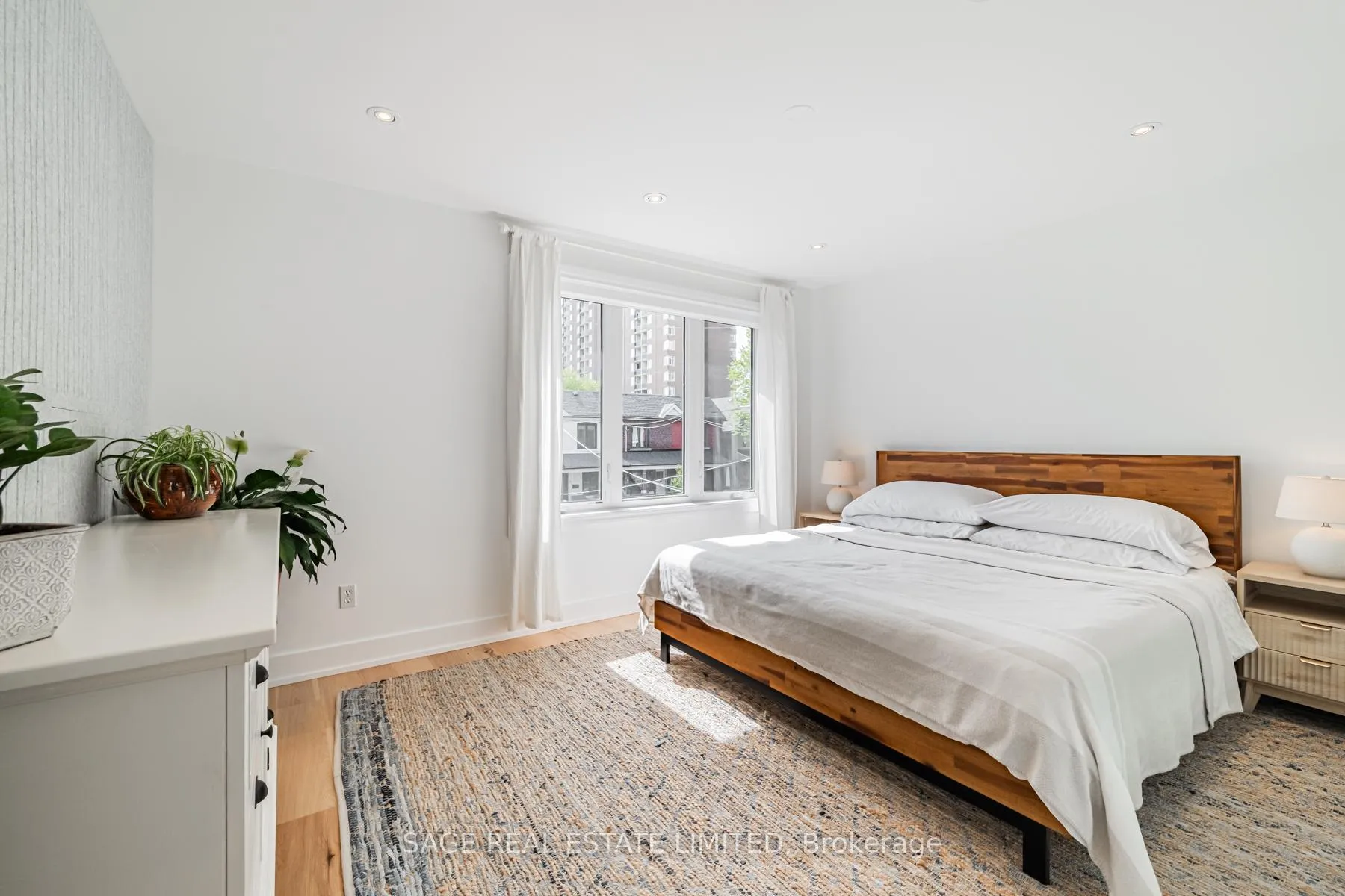 Photo 19 of 39A Uxbridge Avenue, Toronto, Weston-Pellam Park — HOMEH