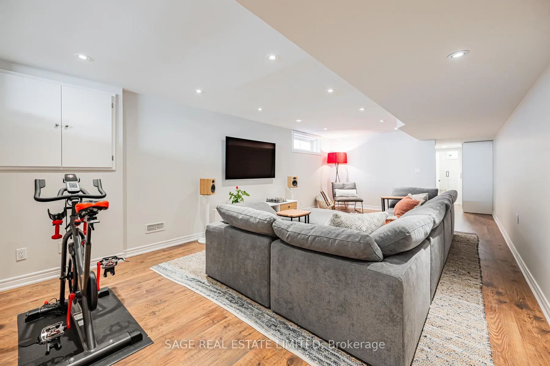 Photo 33 of 39A Uxbridge Avenue, Toronto, Weston-Pellam Park — HOMEH