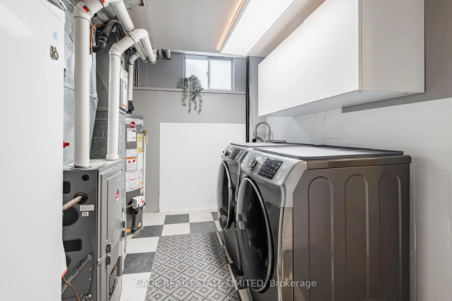 Photo 35 of 39A Uxbridge Avenue, Toronto, Weston-Pellam Park — HOMEH