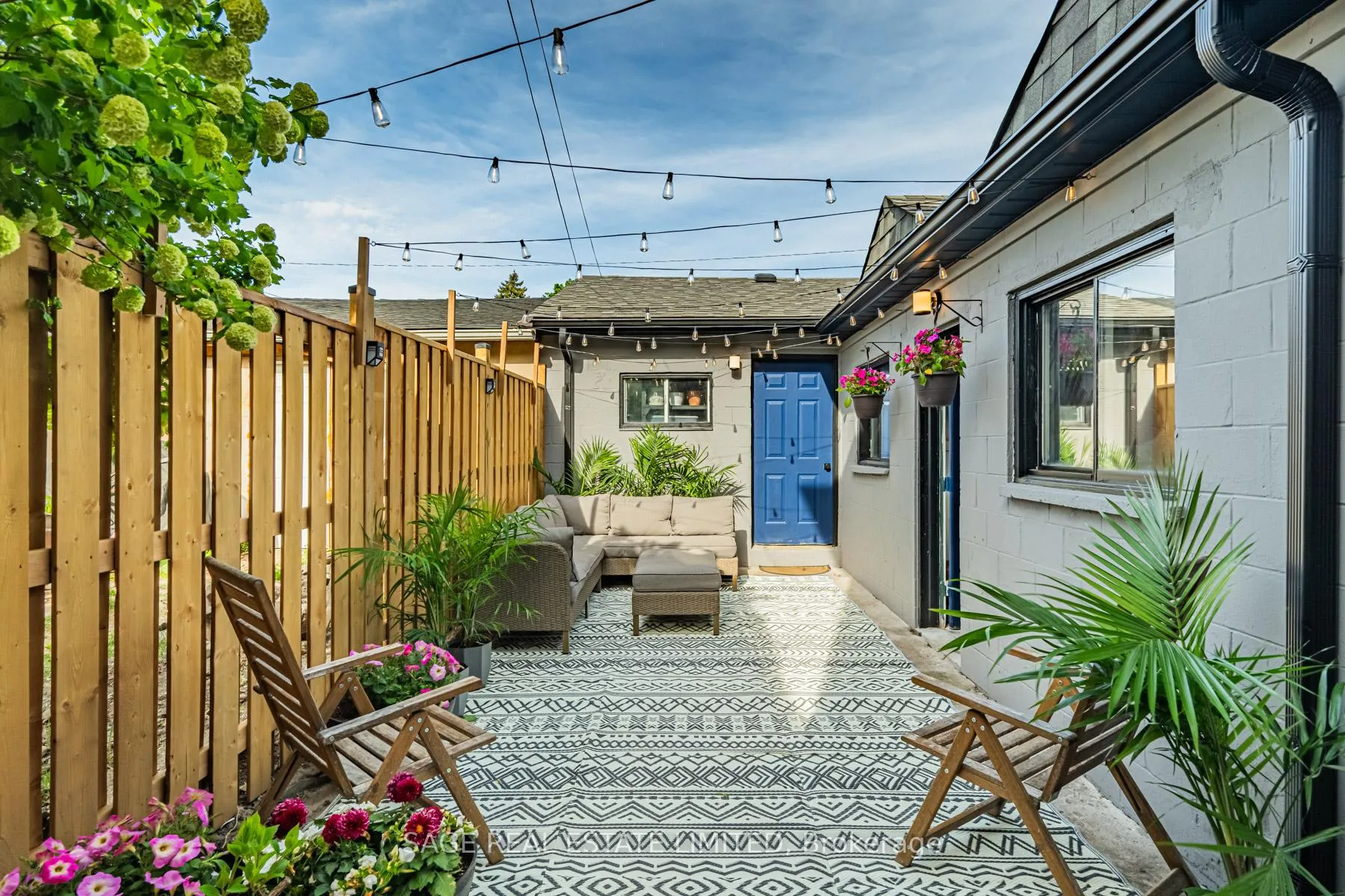 Photo 37 of 39A Uxbridge Avenue, Toronto, Weston-Pellam Park — HOMEH