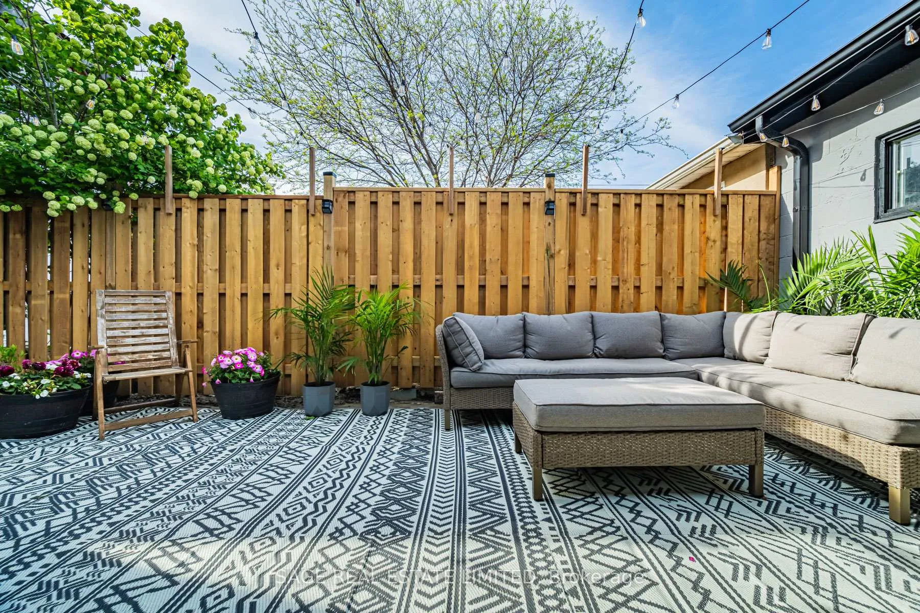 Photo 38 of 39A Uxbridge Avenue, Toronto, Weston-Pellam Park — HOMEH