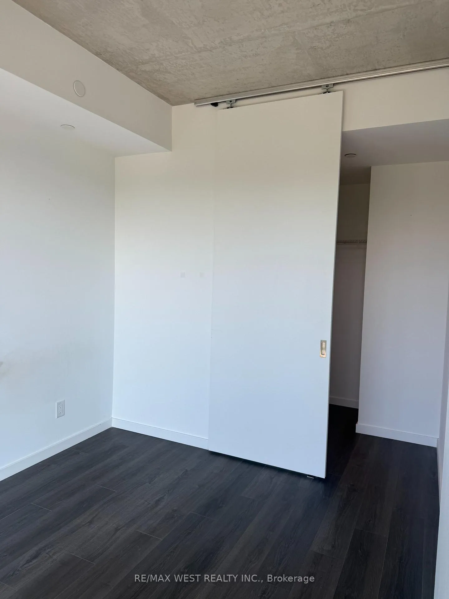 Photo 12 of Unit 407, 7 Smith Crescent, Etobicoke, Stonegate-Queensway — HOMEH