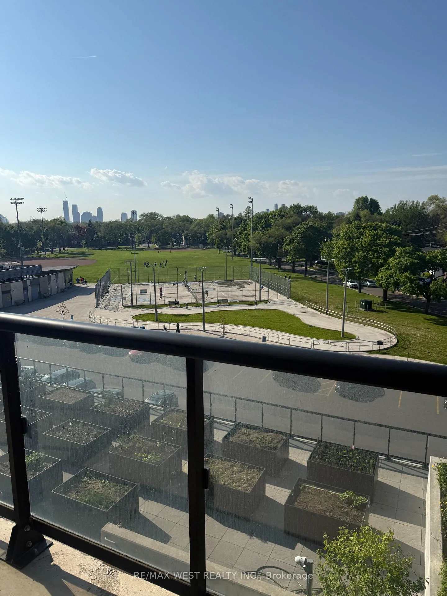 Photo 19 of Unit 407, 7 Smith Crescent, Etobicoke, Stonegate-Queensway — HOMEH