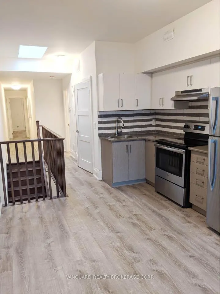 Photo 3 of Unit 3rd Floor, 984 Dovercourt Road, Toronto, Dovercourt-Wallace Emerson-Junction — HOMEH