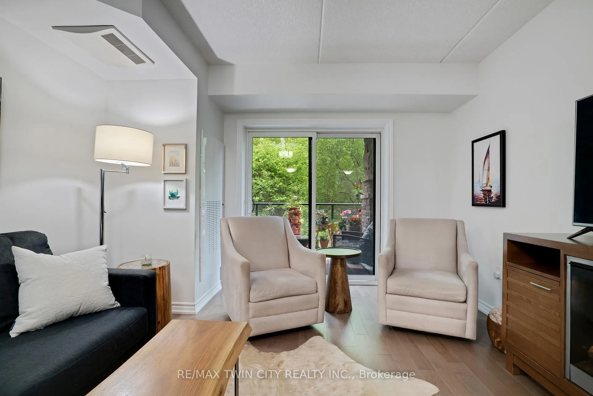 Photo 15 of Unit LL06, 50 Bryan Court, Kitchener, Grand River South — HOMEH