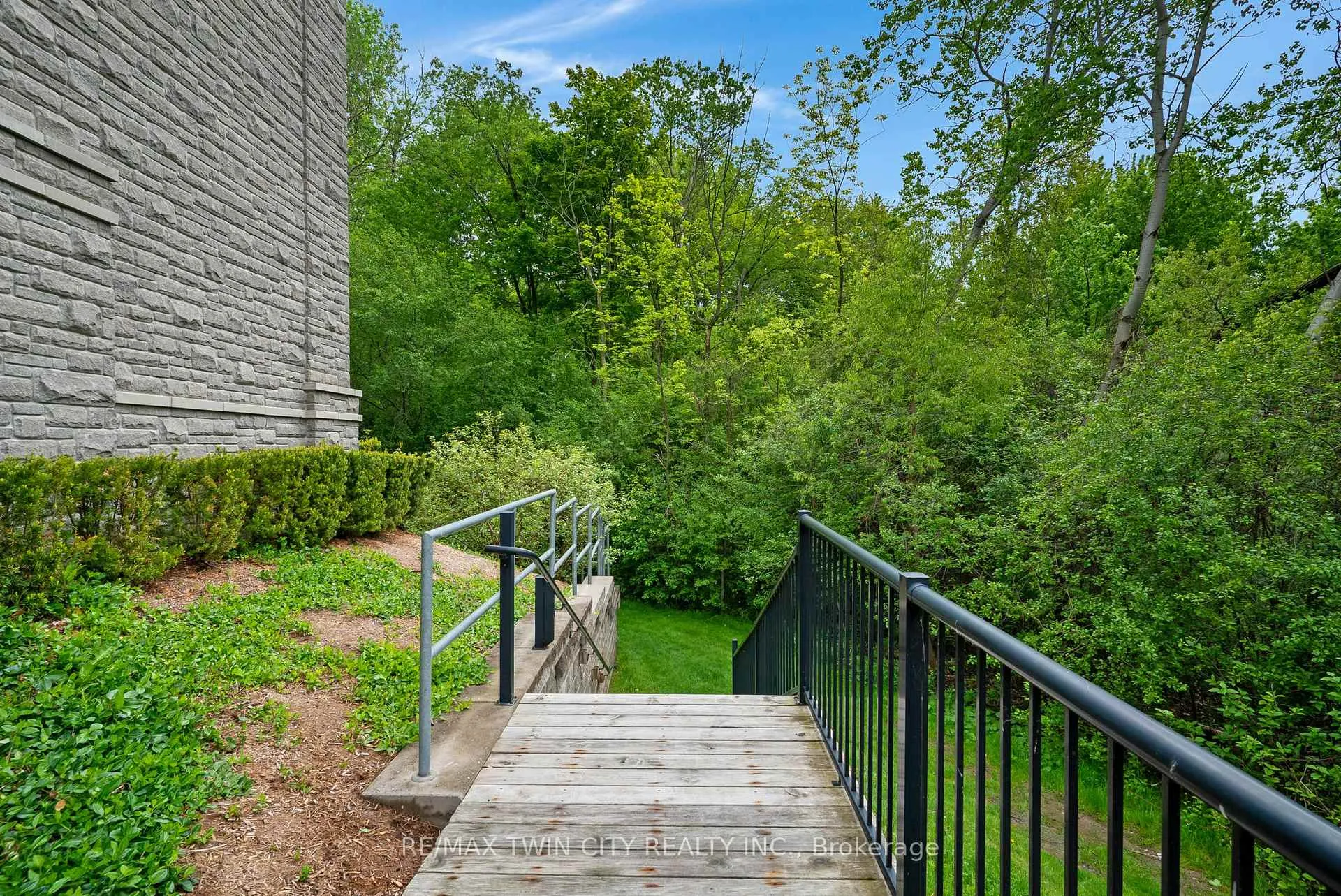 Photo 31 of Unit LL06, 50 Bryan Court, Kitchener, Grand River South — HOMEH