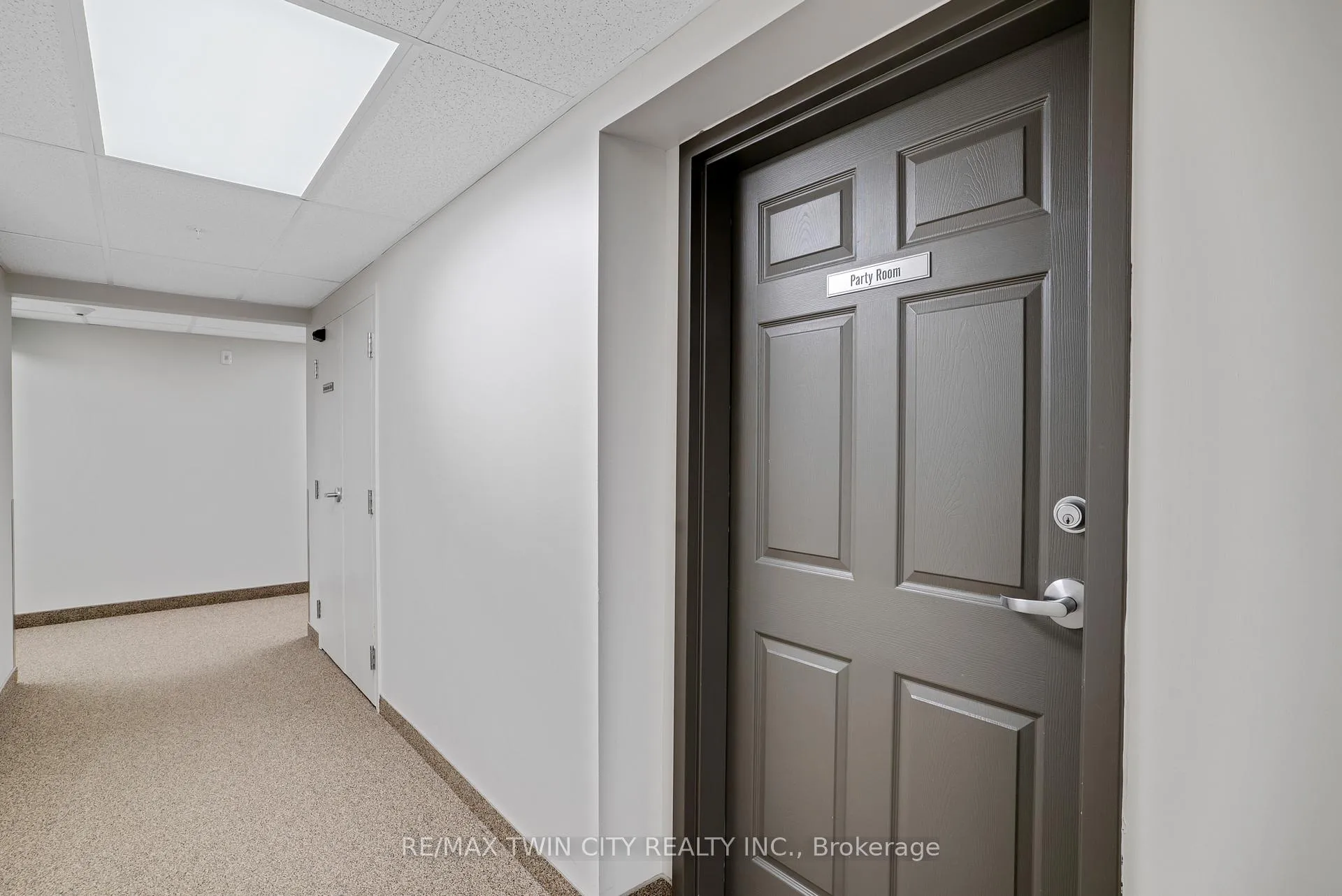 Photo 34 of Unit LL06, 50 Bryan Court, Kitchener, Grand River South — HOMEH
