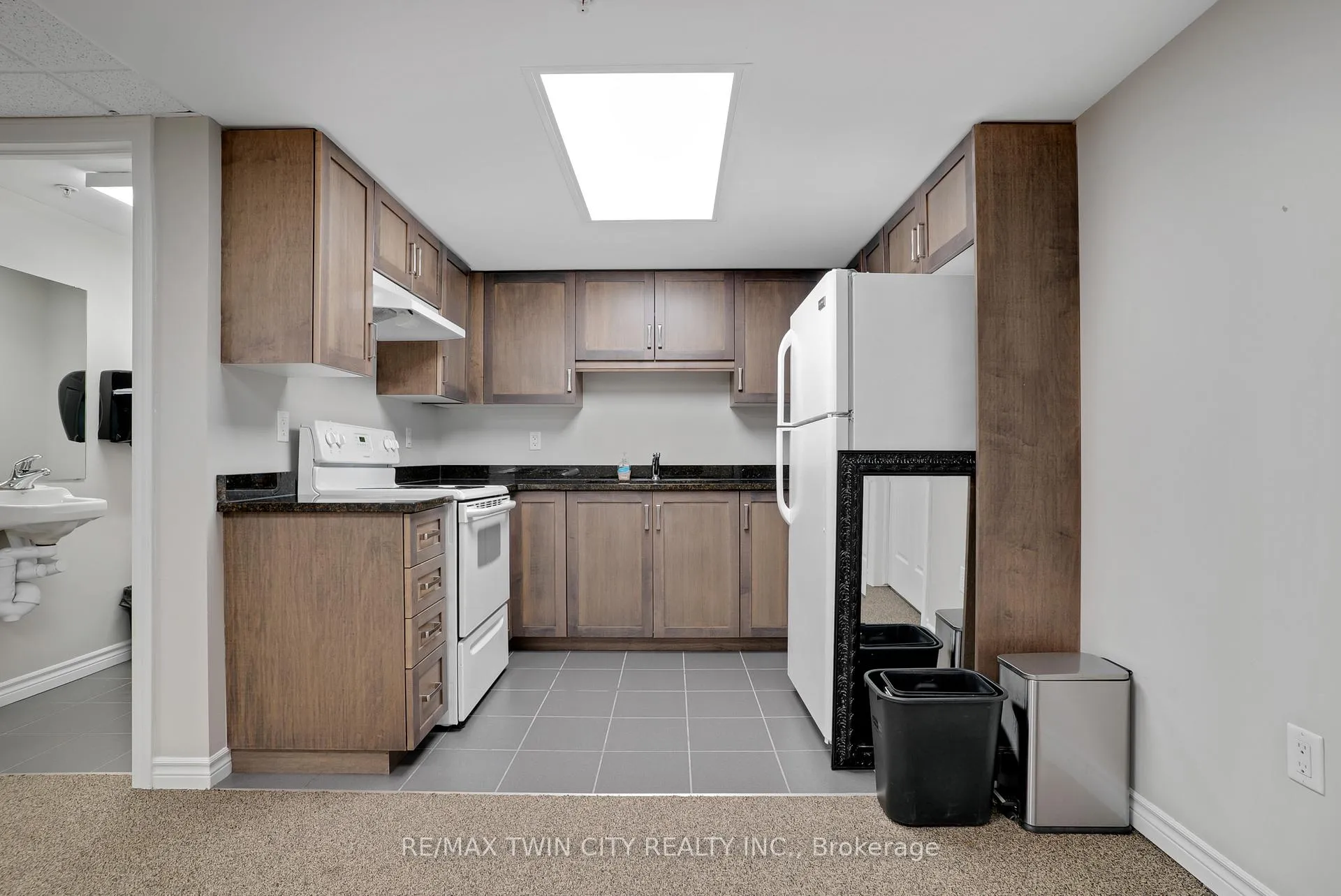 Photo 36 of Unit LL06, 50 Bryan Court, Kitchener, Grand River South — HOMEH