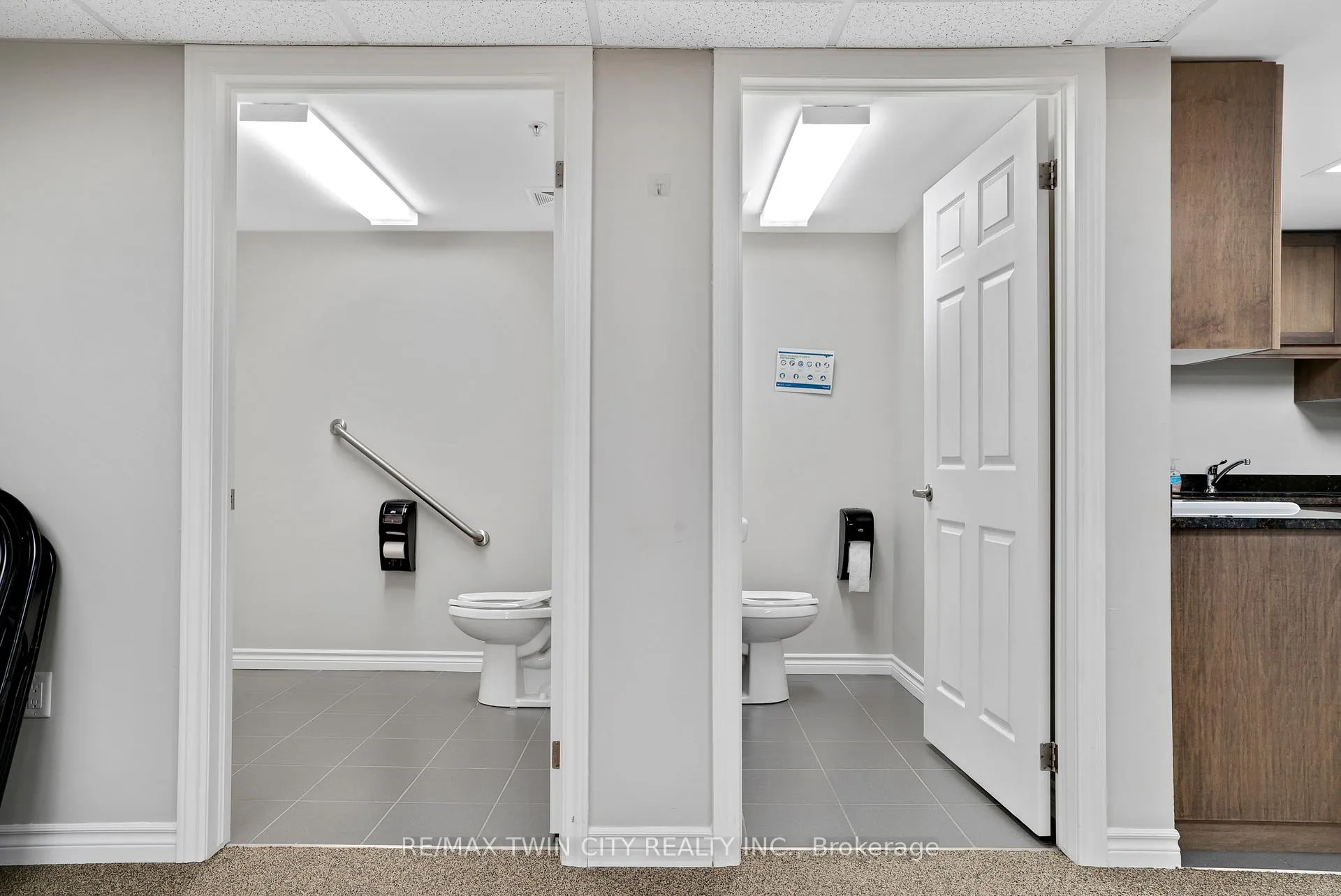 Photo 37 of Unit LL06, 50 Bryan Court, Kitchener, Grand River South — HOMEH