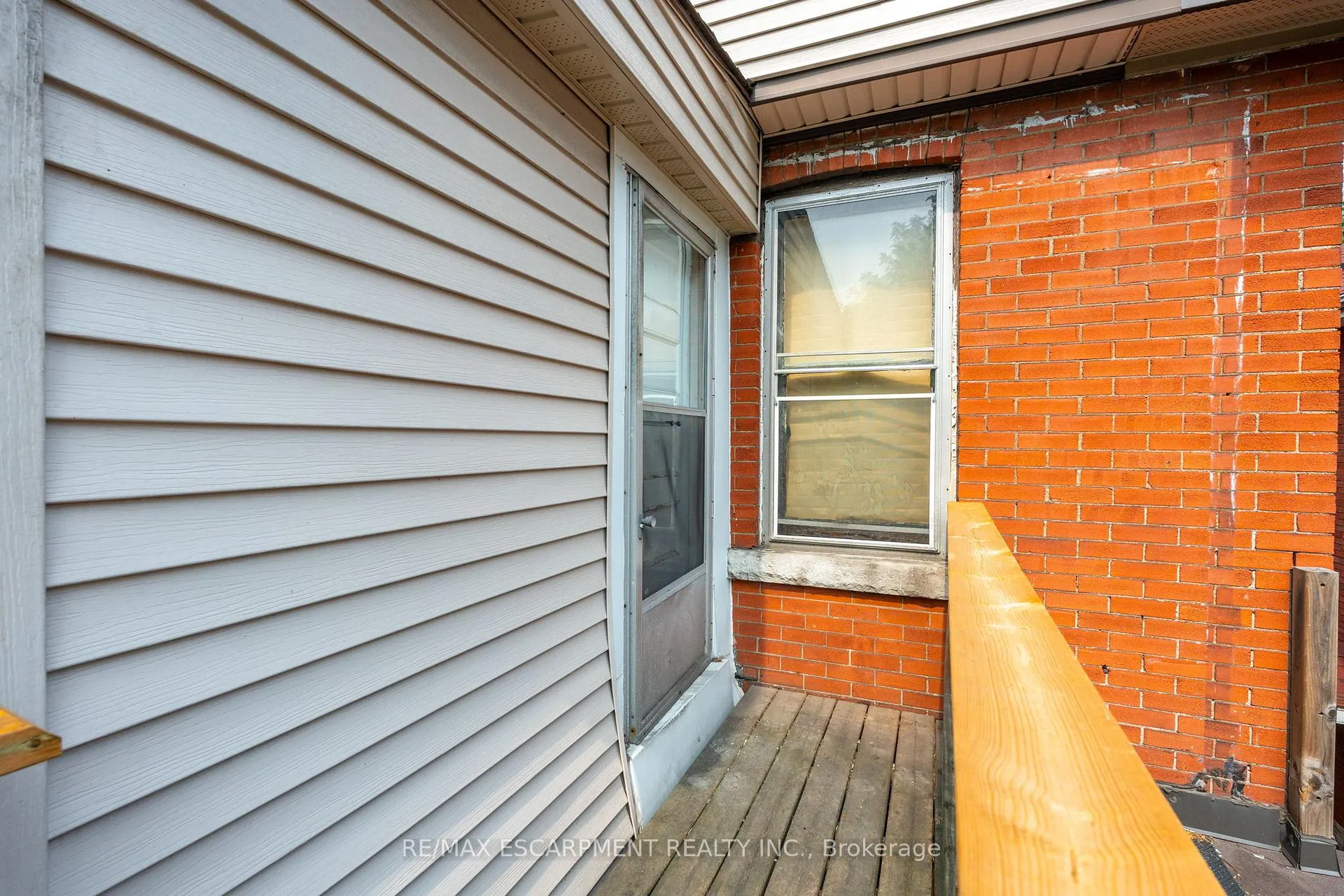 Photo 19 of Unit 3, 89 Carrick Avenue, Hamilton, Stipley — HOMEH