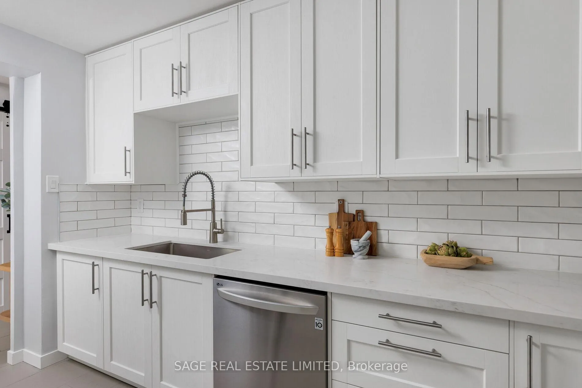 Photo 21 of Unit 510, 61 Richview Road, Etobicoke, Humber Heights — HOMEH
