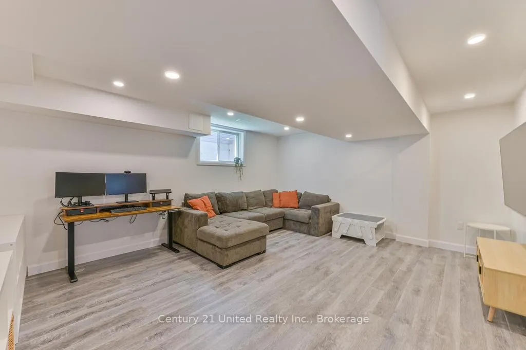 Photo 19 of 604 Settlers Ridge, Peterborough, Northcrest Ward 5 — HOMEH