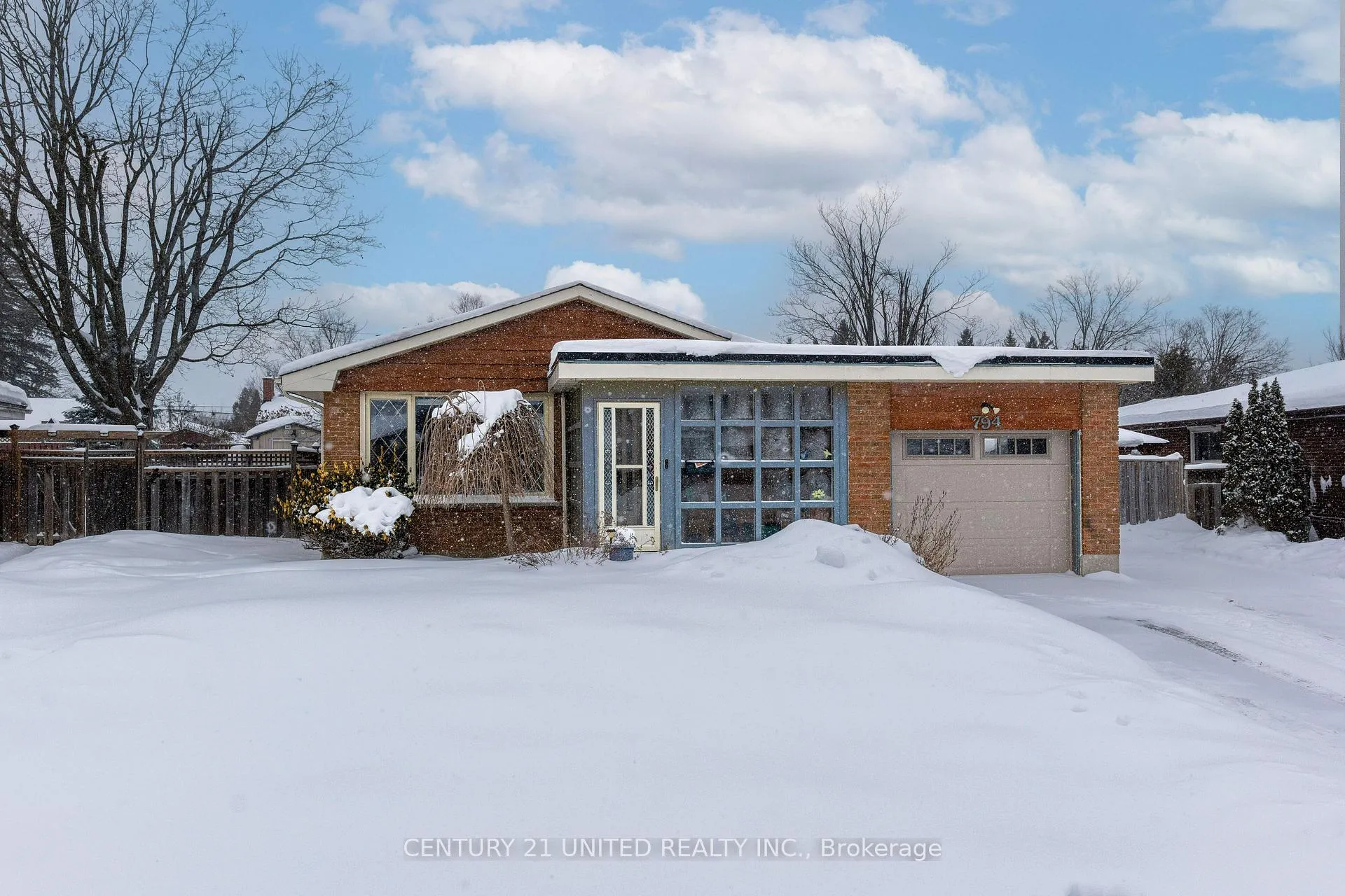 Photo 1 of 794 Foxe Street, Peterborough, Northcrest Ward 5 — HOMEH