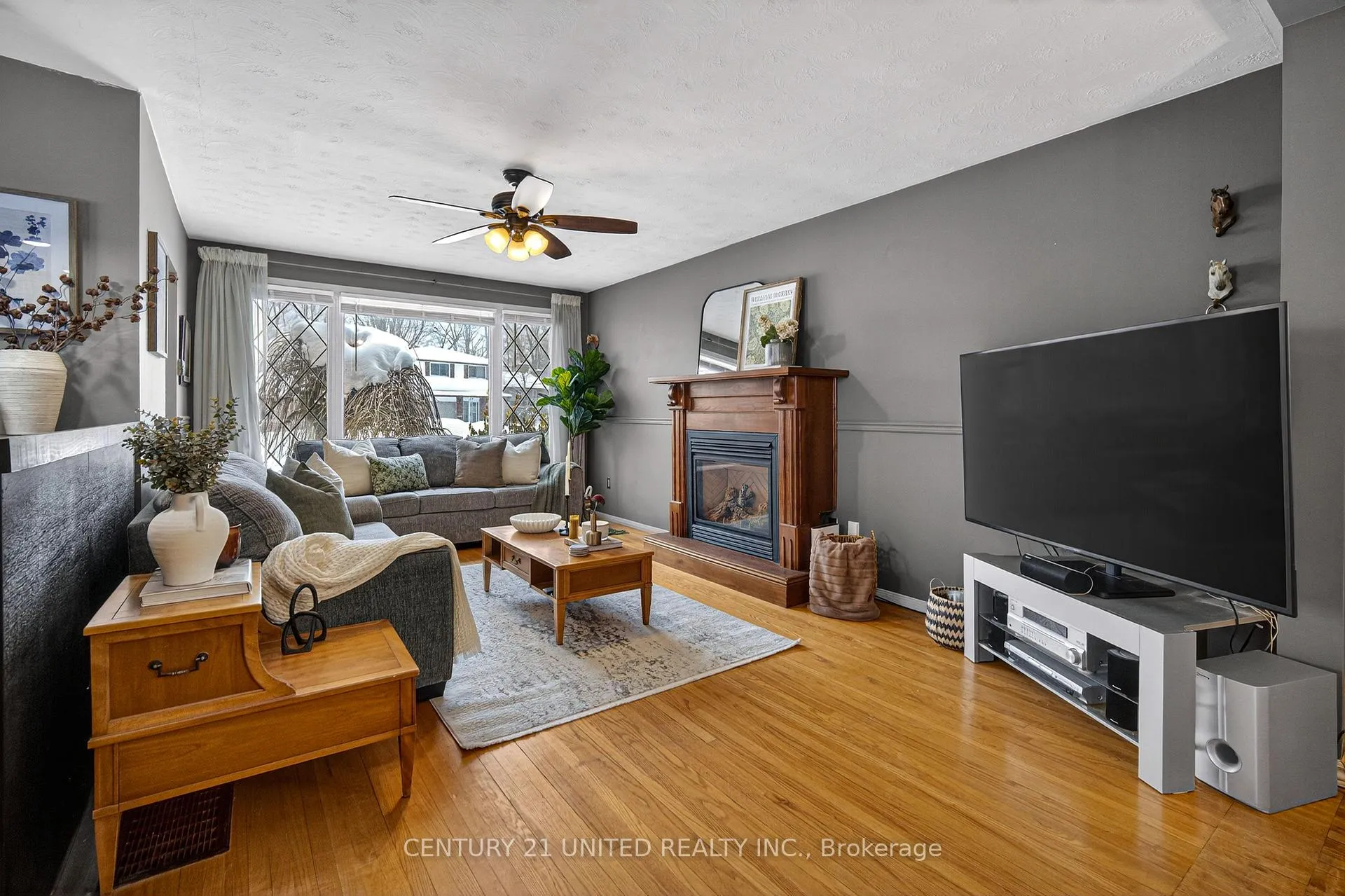 Photo 10 of 794 Foxe Street, Peterborough, Northcrest Ward 5 — HOMEH