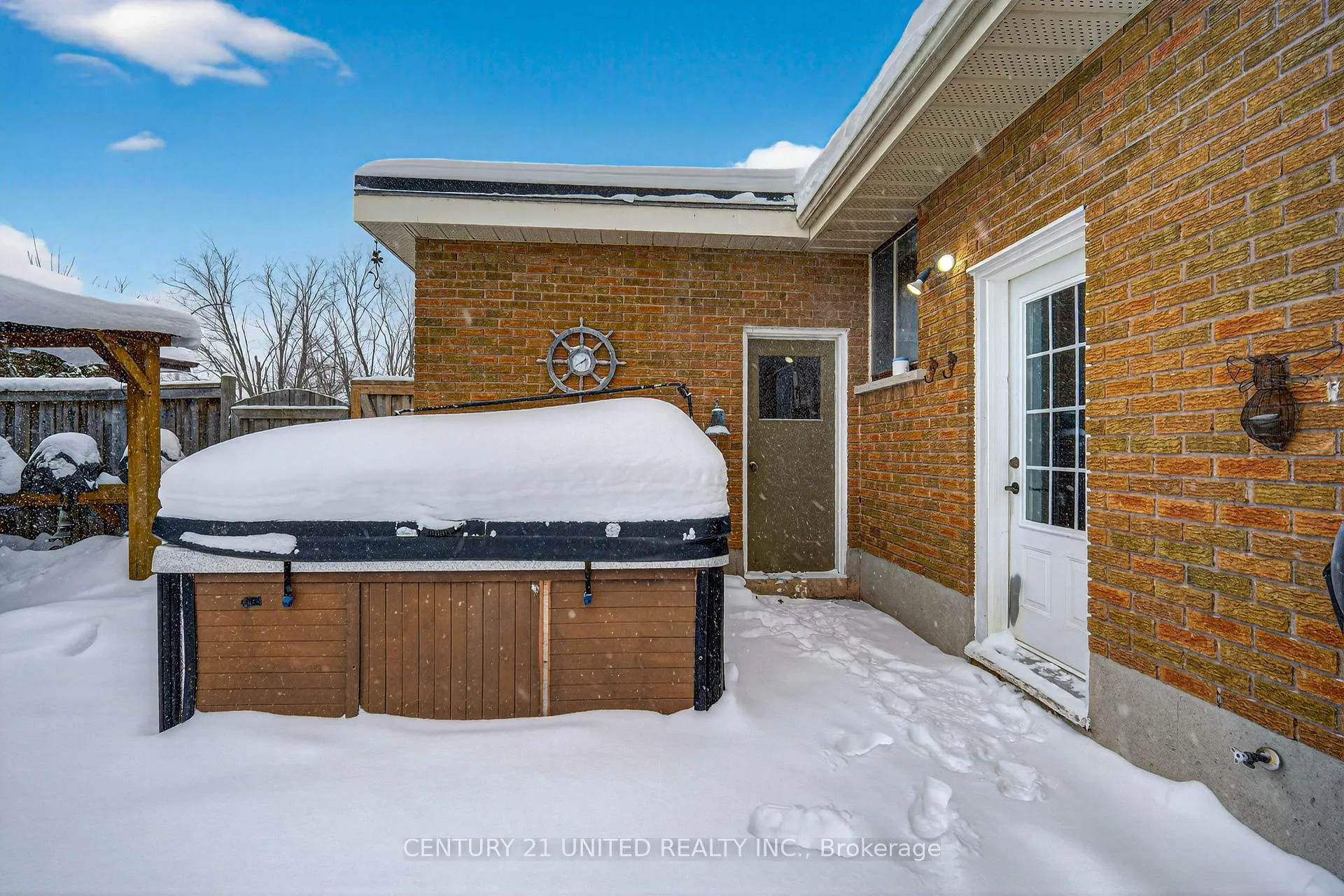 Photo 24 of 794 Foxe Street, Peterborough, Northcrest Ward 5 — HOMEH